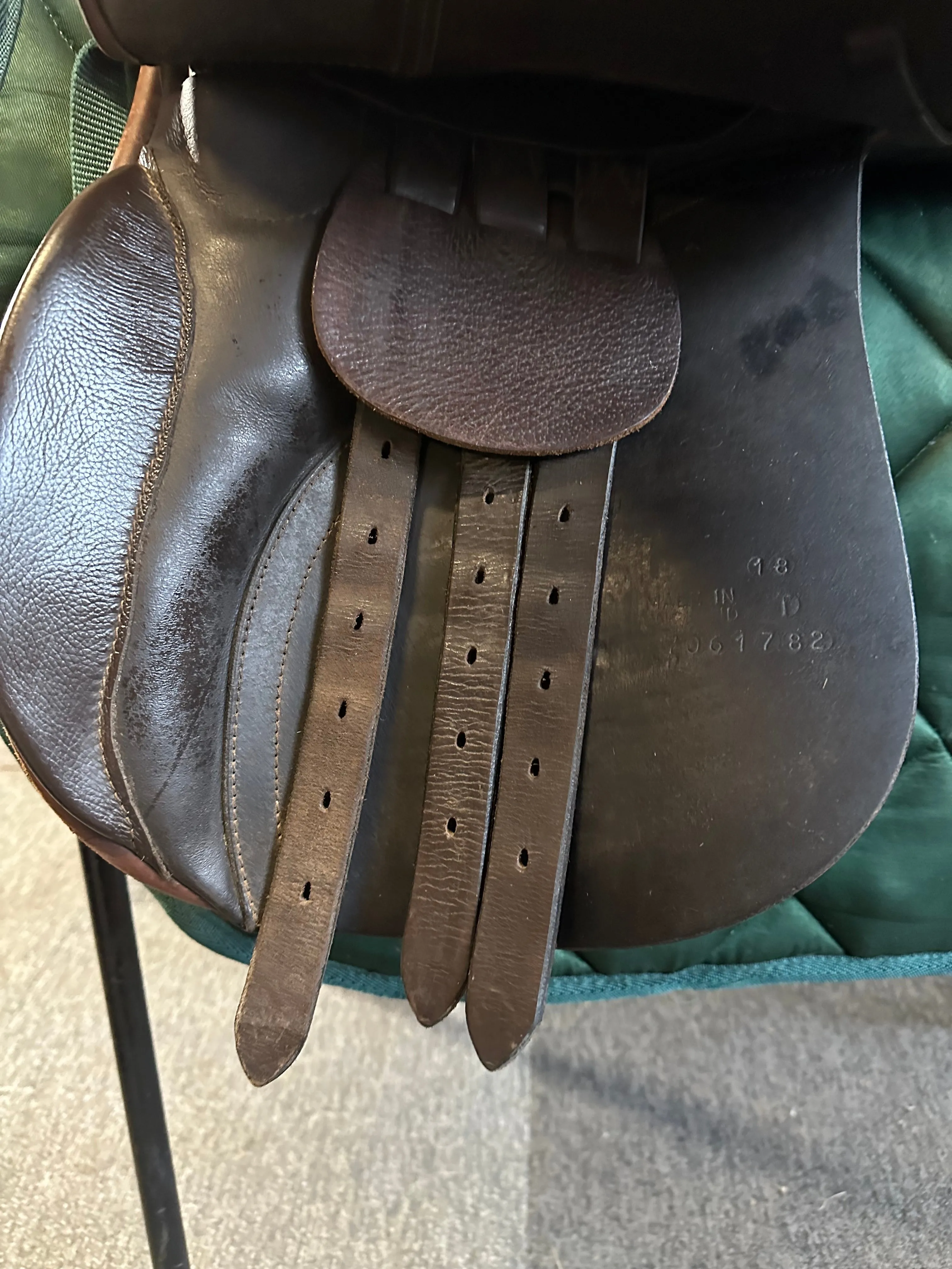 18”  Saferide Walsall English leather saddle Wide fit