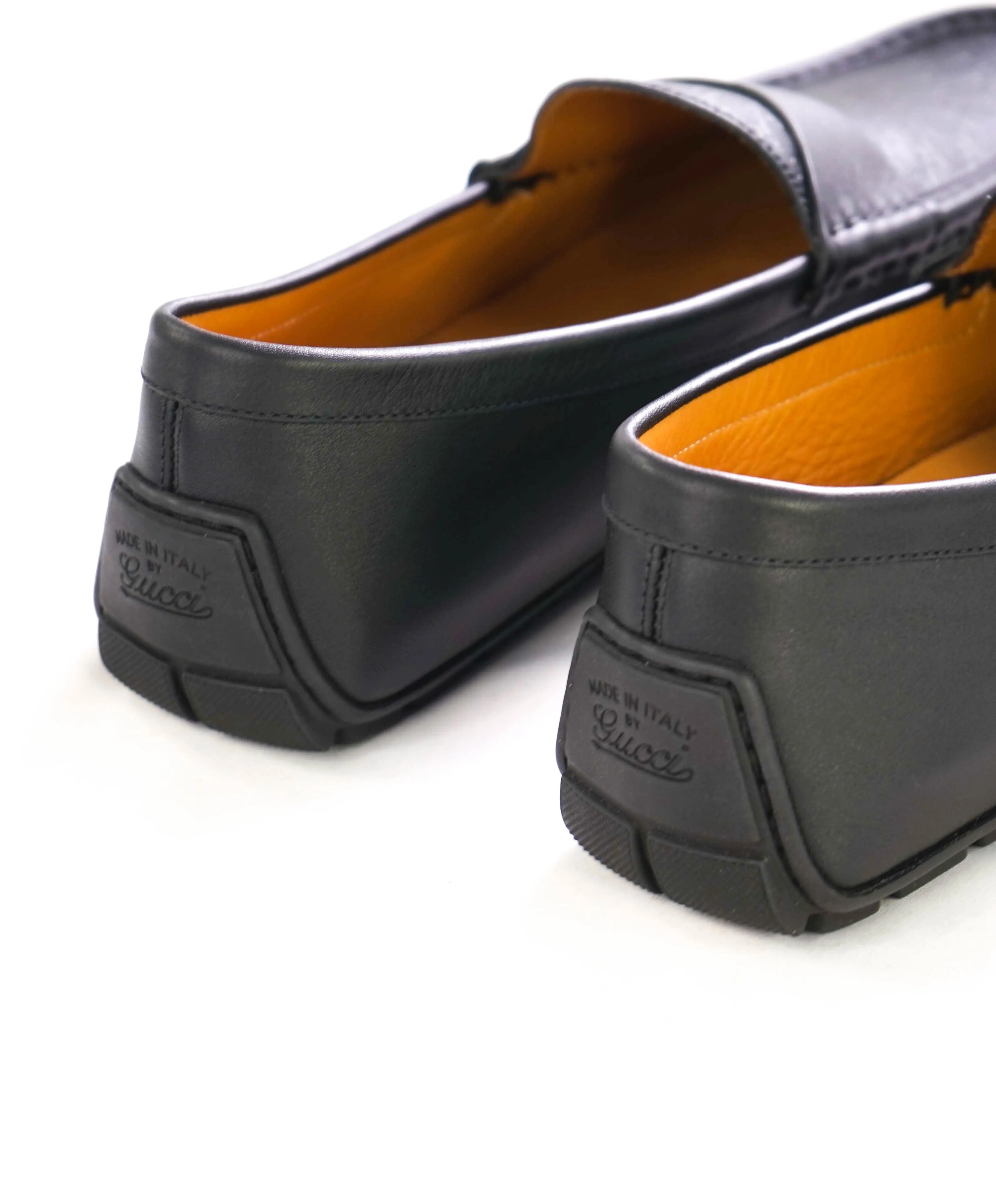 $920 GUCCI - "GG Guccissima" Black Leather Loafers - 8.5US (8G)