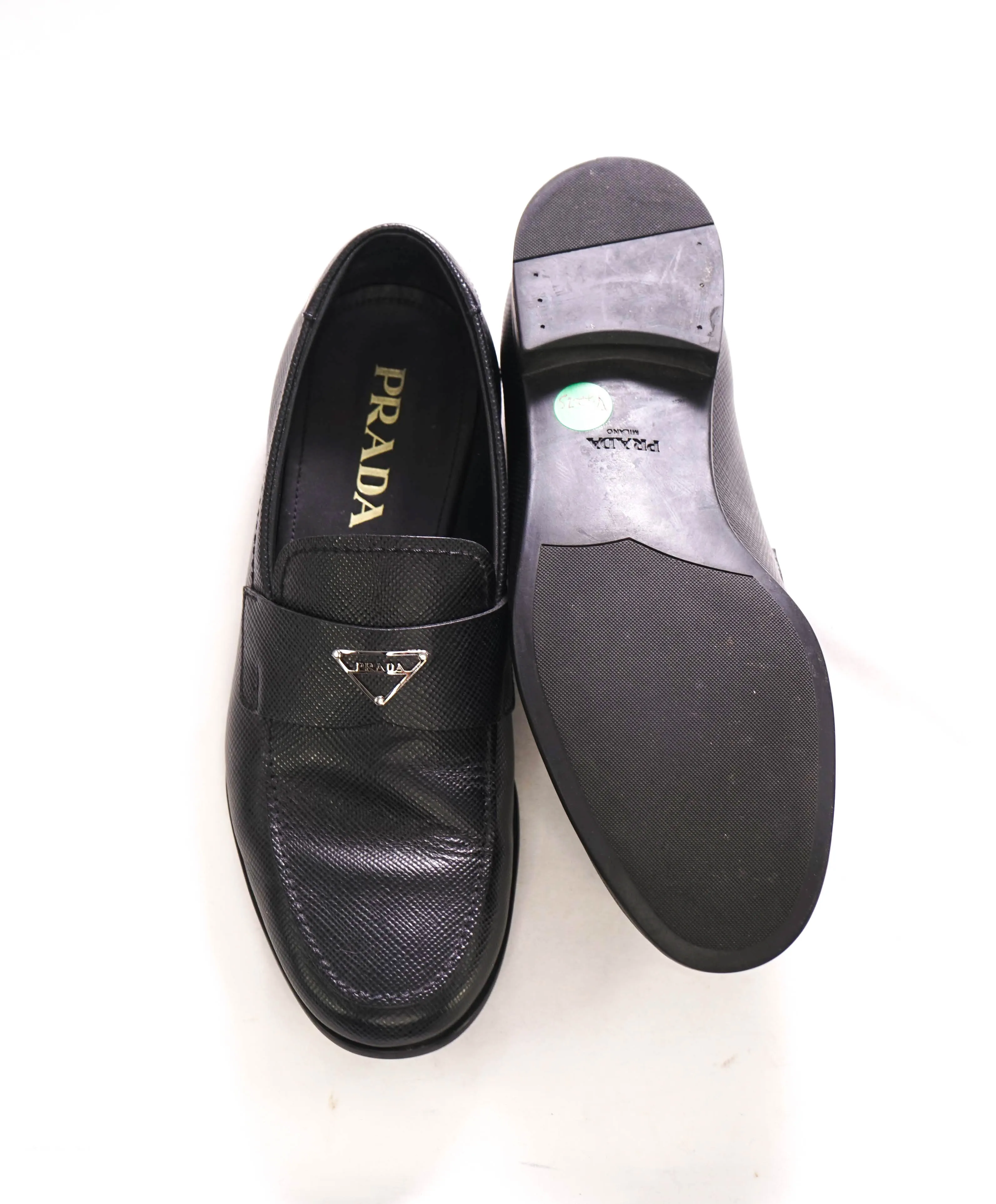 $950 PRADA - Black Saffiano Leather LOGO Loafers - 7 US (6 Prada)