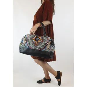 Amber Rose second hand retro 80s style print duffle bag with faux leather trim and base