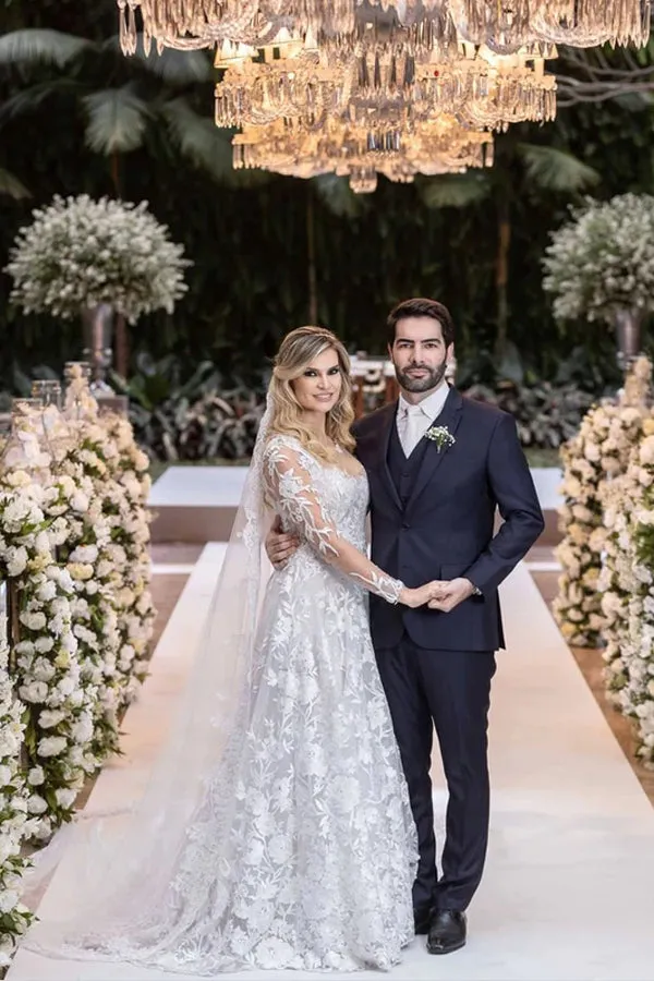 Ball Gown Lace Wedding Dress With Detachable Long Sleeves Bolero TN358