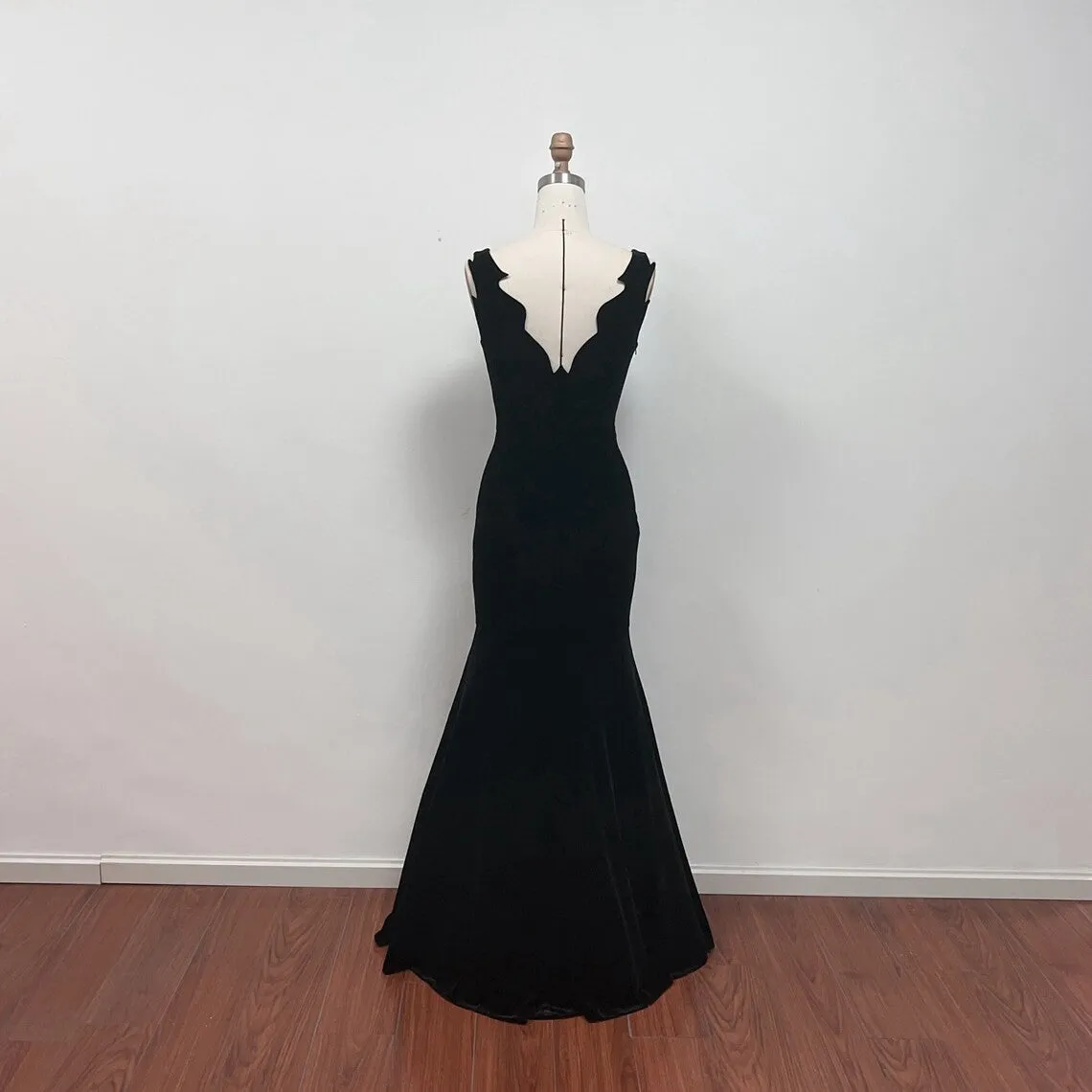 Black Rosemary Clooney Mermaid Velvet Celebrity Dress in White Christmas