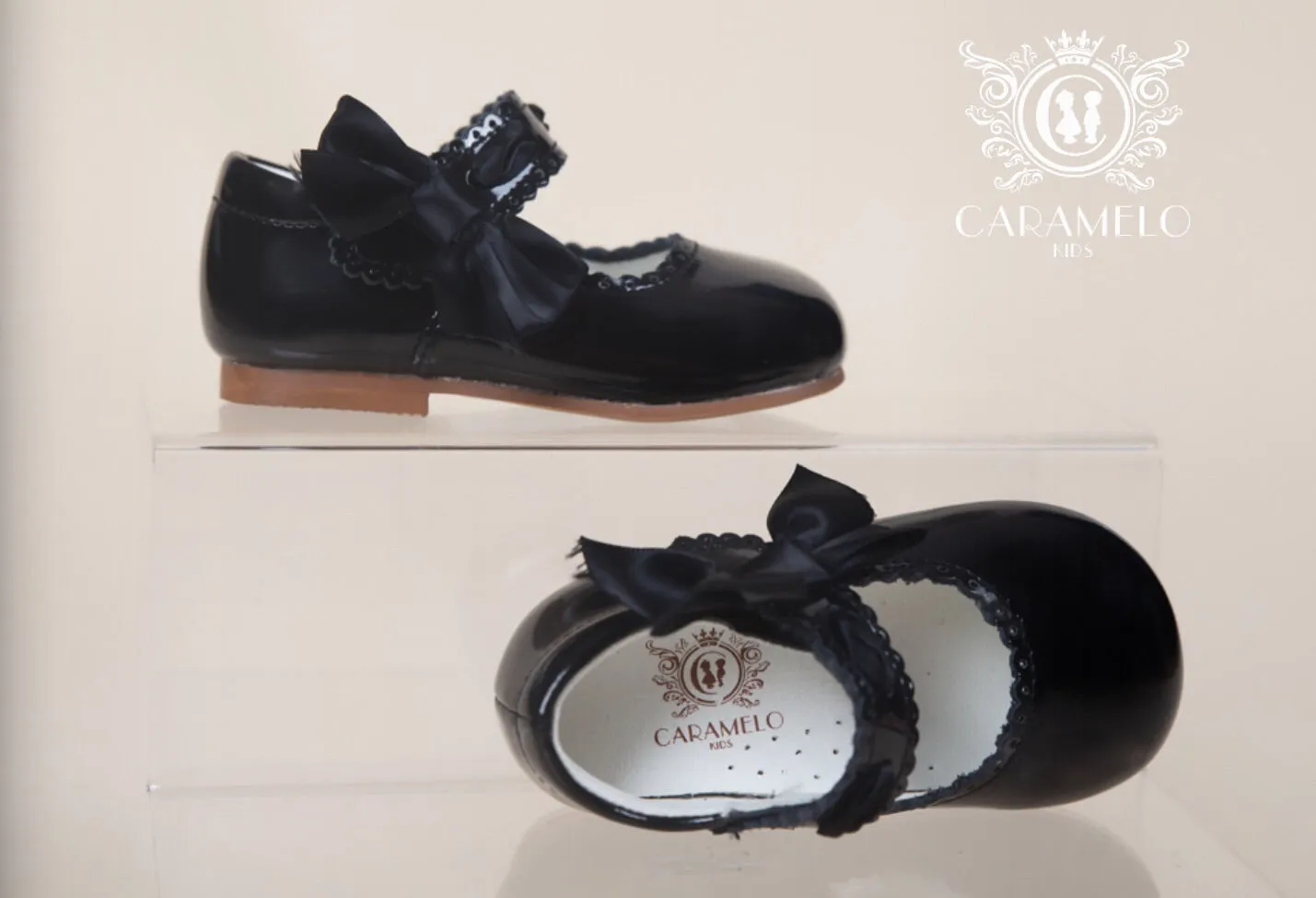Caramelo Kids Patent Leather Size Bow Shoes Black