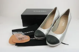 Chanel 15C Cap Toe Platform Pumps Silver Metallic & Black Leather Size 38.5