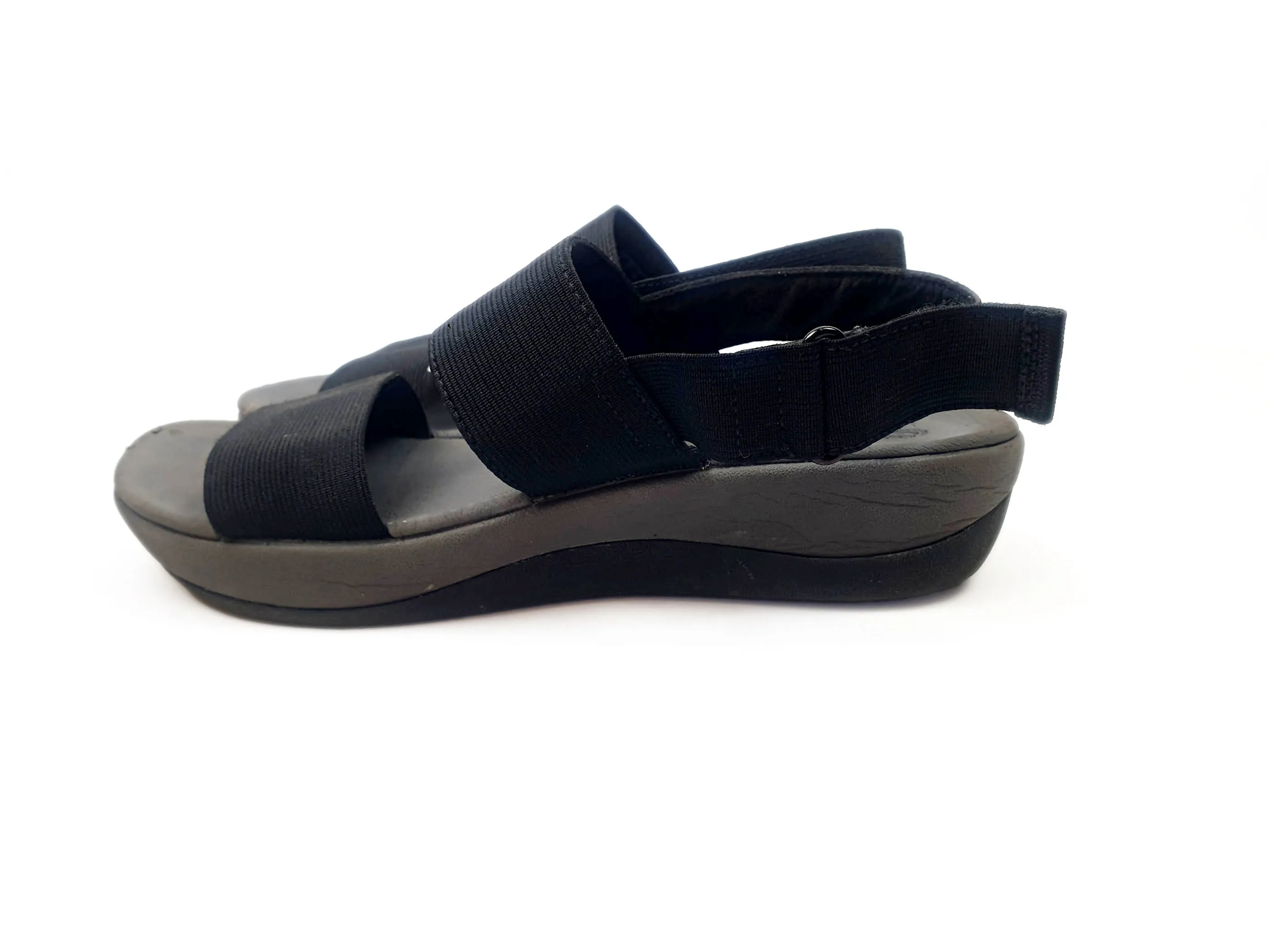 Clarks black shoes size 7.38