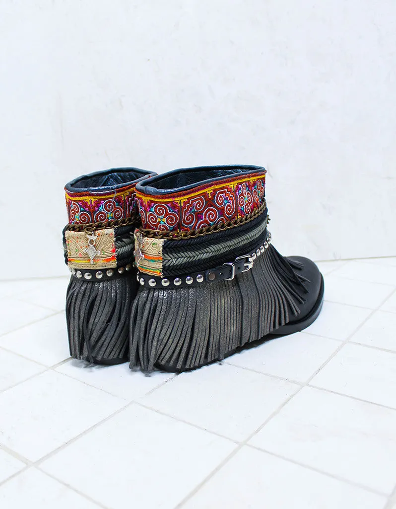 Custom Made Boho Boots in Black | SIZE 41