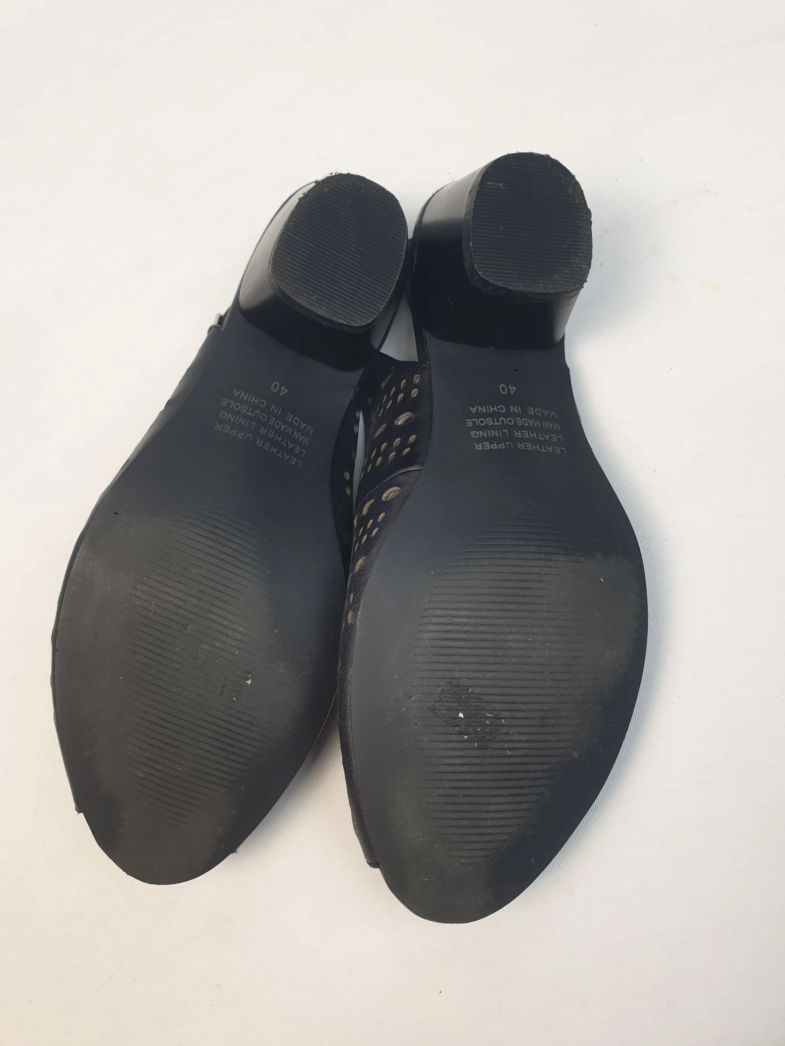 Django & Juliette black leather mid-heel sling backs size 40