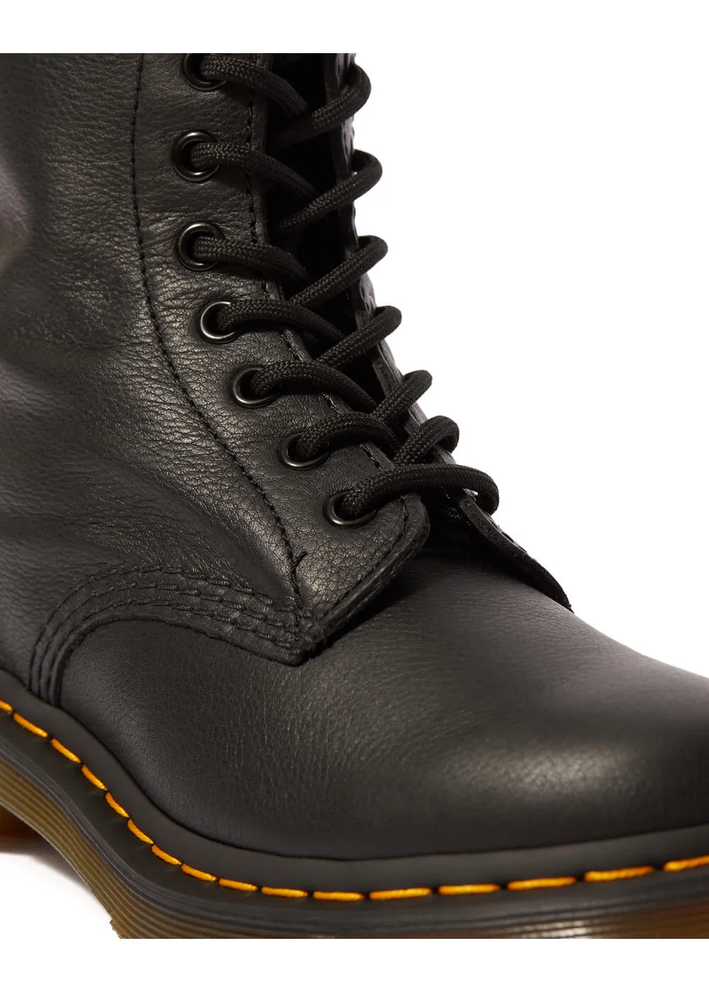 Dr. Martens 1B99 Virginia Boots Black