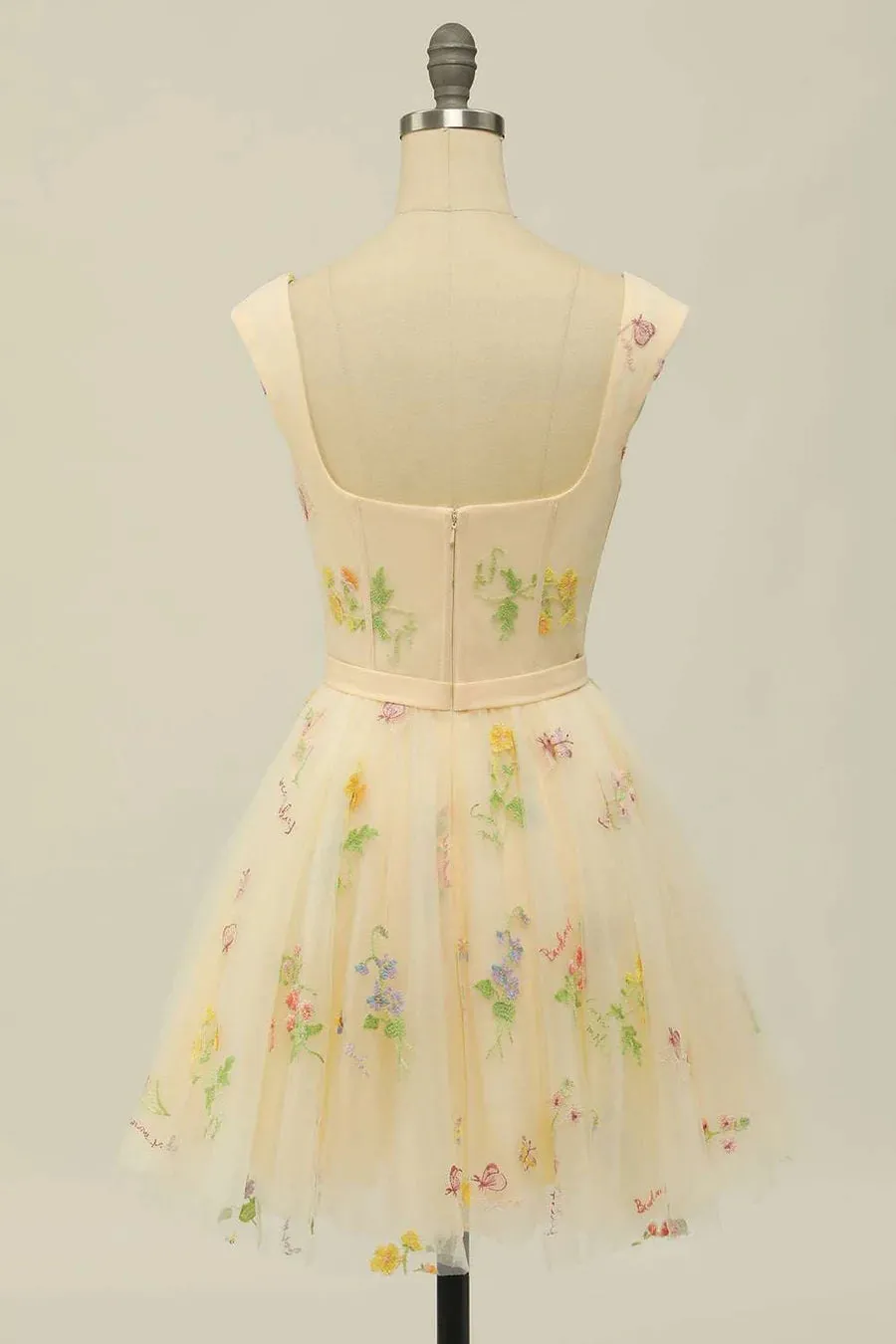 Floral Embroidery Sweetheart A-Line Homecoming Dress Short Party Dress HD0186