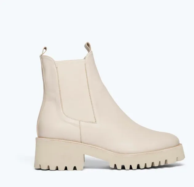 Freda Salvador BROOKE RAIN RESISTANT BOOT- Cream