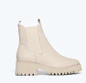 Freda Salvador BROOKE RAIN RESISTANT BOOT- Cream