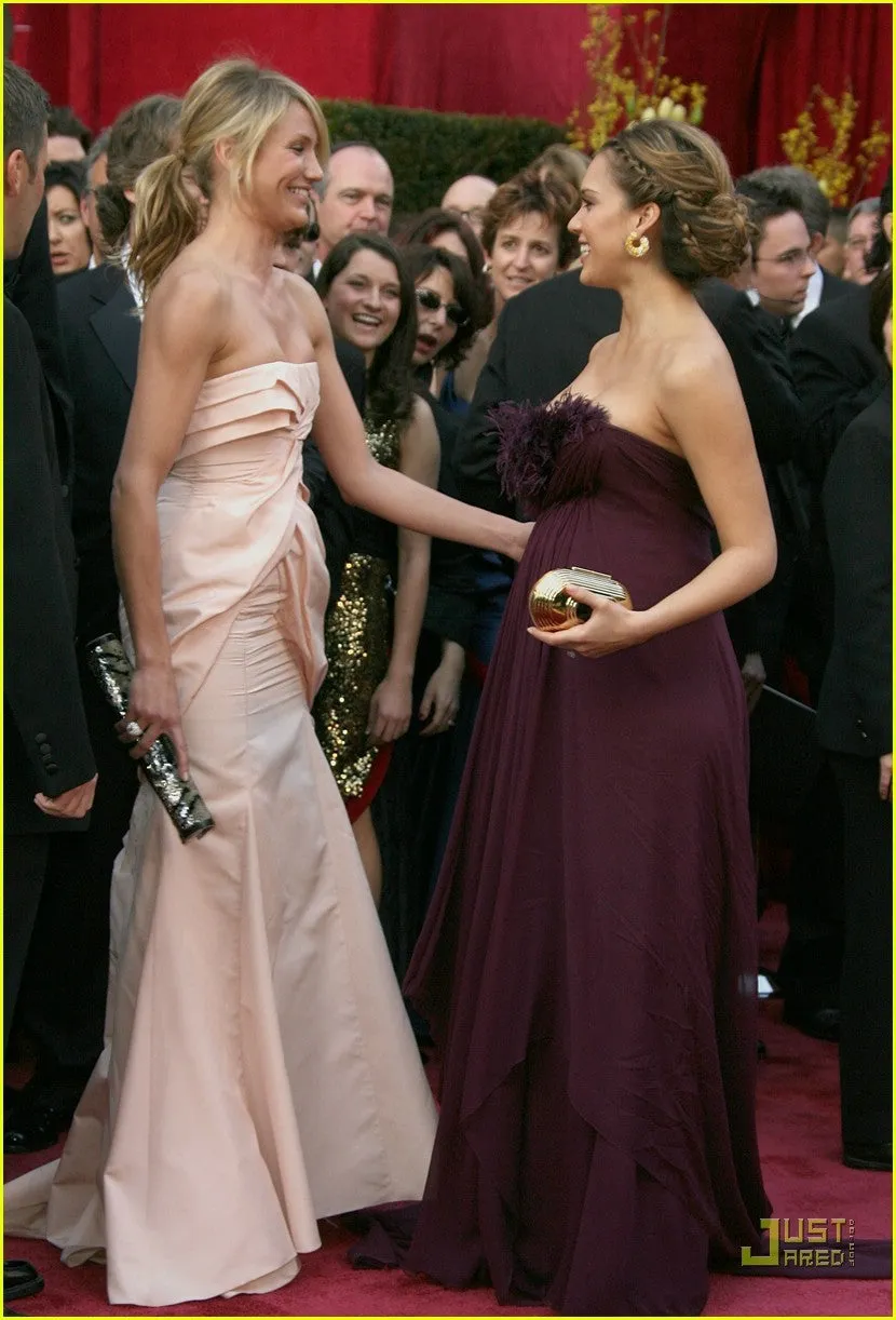 Grape Jessica Alba Strapless Chiffon Dress Open Back Prom Red Carpet Evening Dress Oscar Ceremony Gown