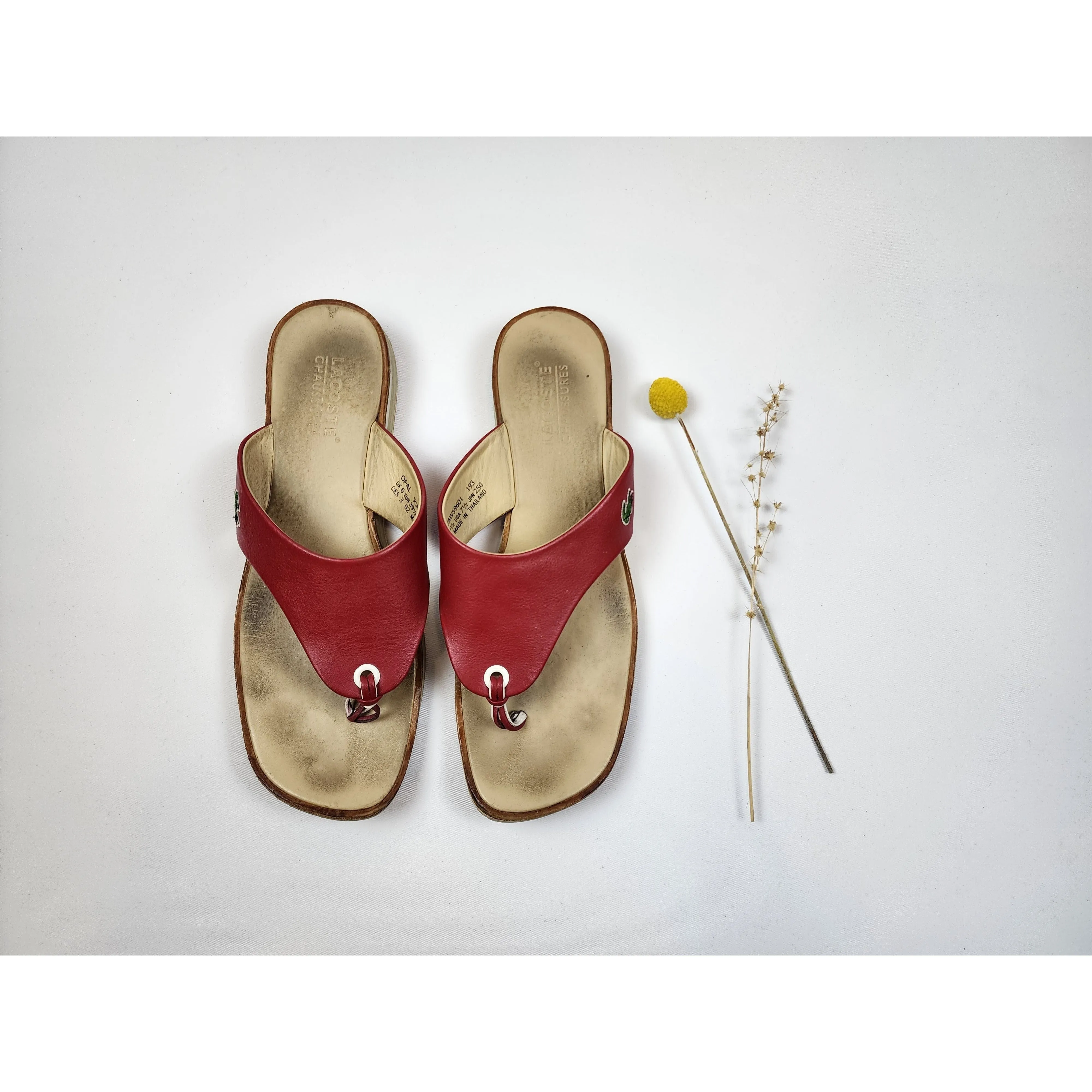 Lacoste red leather thongs "Opal" style size 39.5