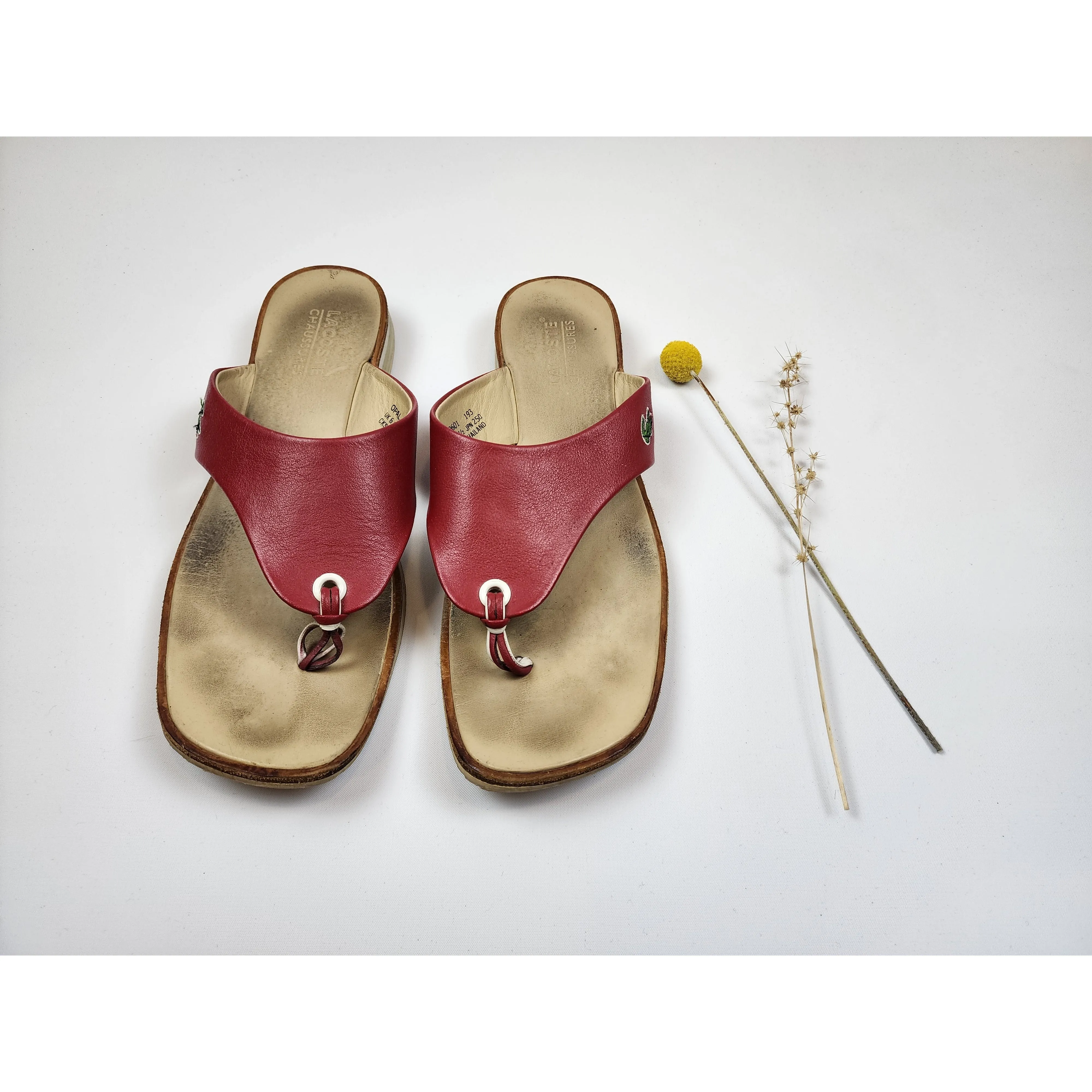 Lacoste red leather thongs "Opal" style size 39.5