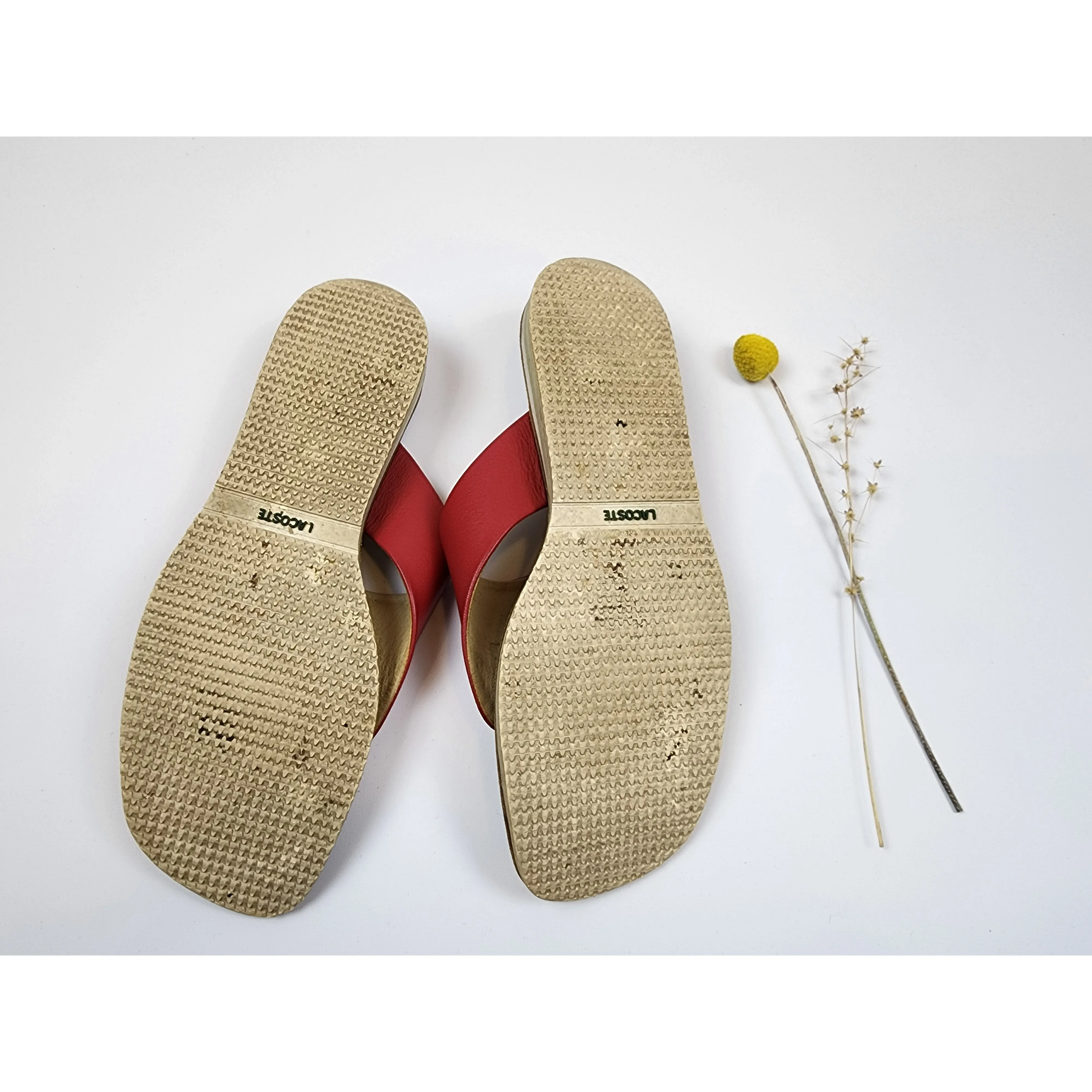 Lacoste red leather thongs "Opal" style size 39.5