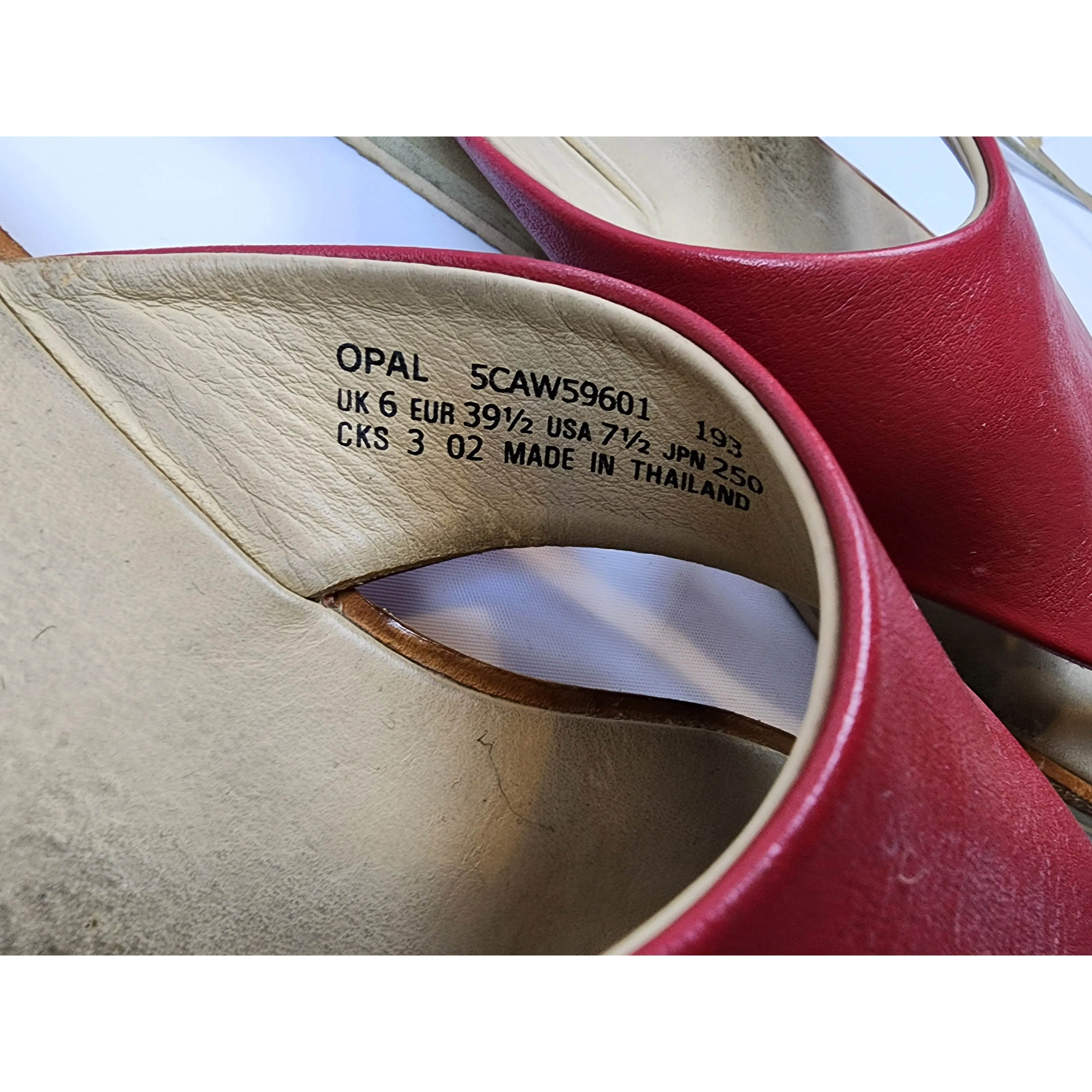 Lacoste red leather thongs "Opal" style size 39.5
