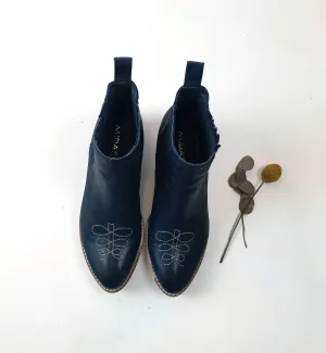 Midas navy leather boots with cute front detail size 38