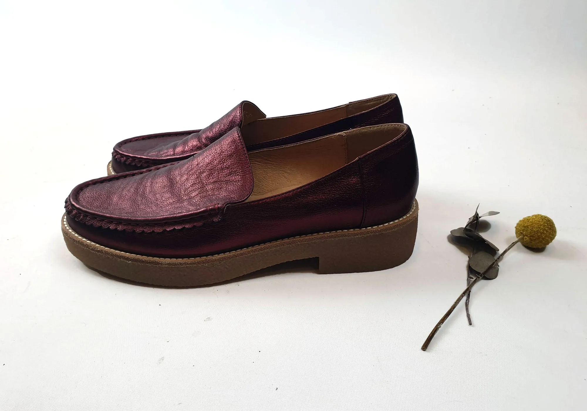 Midas "Freight" metalic red slip on shoes size 39