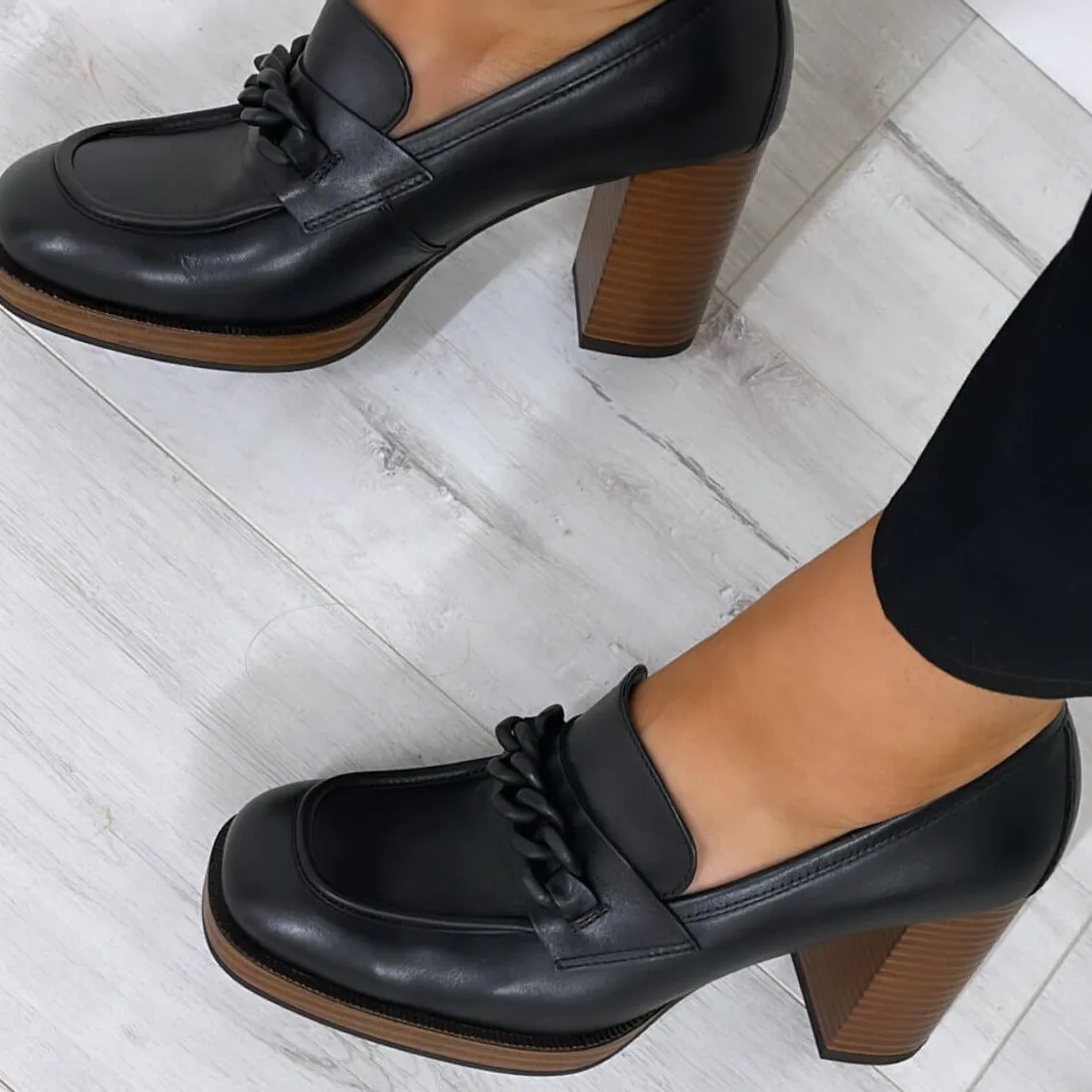 NeroGiardini Black Leather Platform Shoes