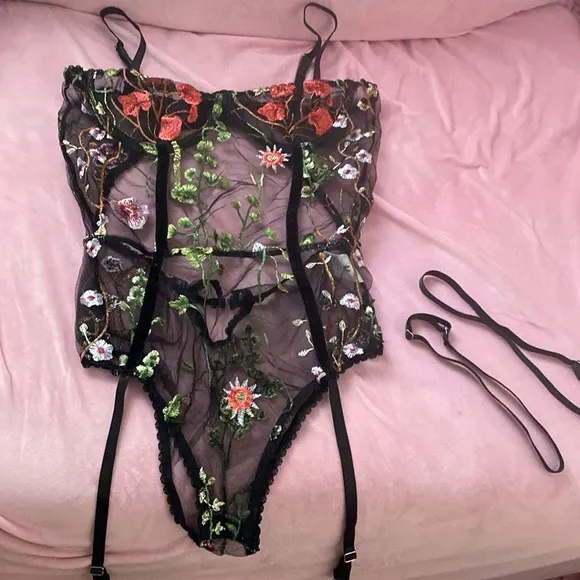 NEW Embroidered Floral Mesh Garden Luxury Lingerie Peekaboo Lace Bodysuit