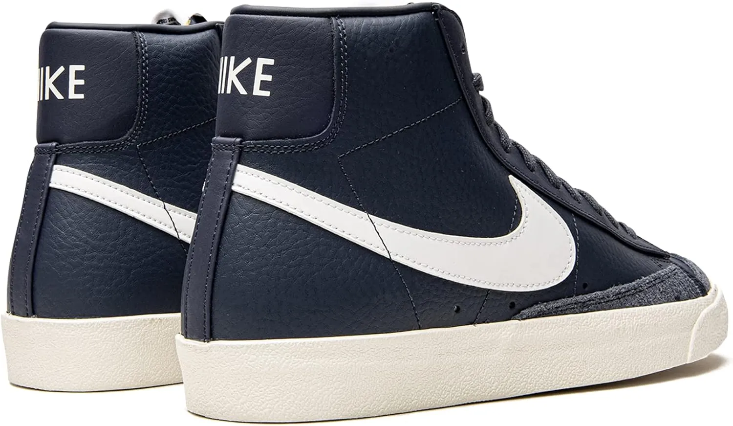 Nike mens Blazer Mid 77 Vintage
