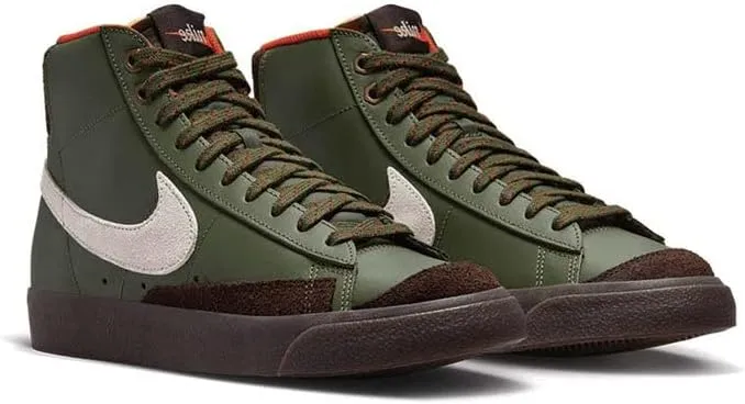 Nike mens Blazer Mid 77 Vintage