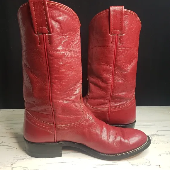 Nocona 'Wildflower' Ropers in Red - Youth size 3.5 or Women's size 5.5