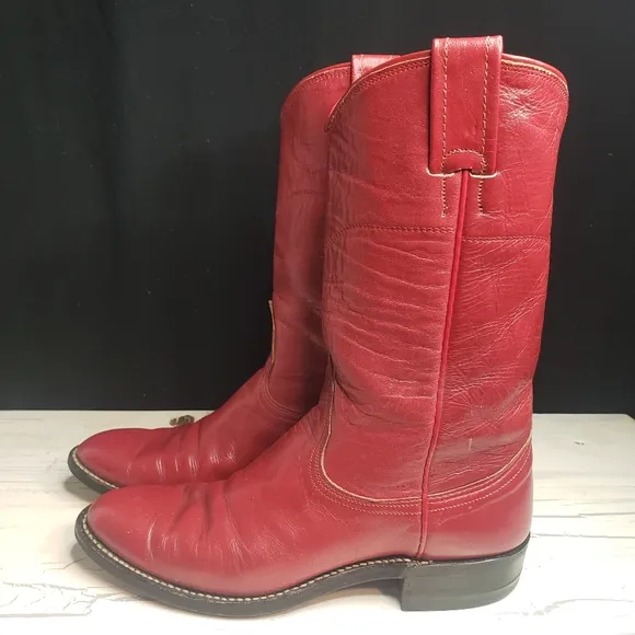 Nocona 'Wildflower' Ropers in Red - Youth size 3.5 or Women's size 5.5