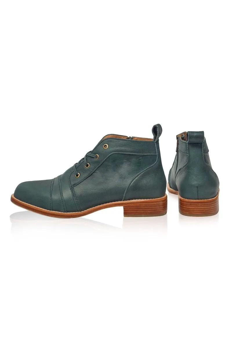 Passage Lace Up Boots in Vintage Beige