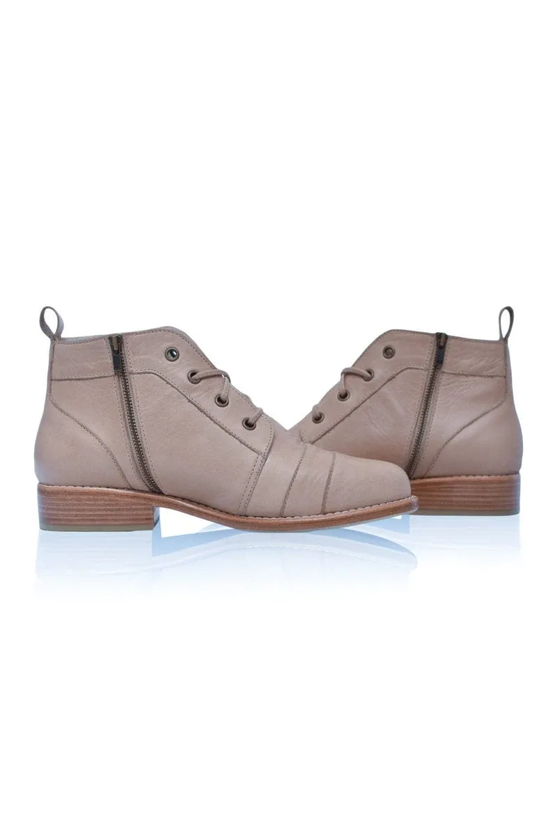 Passage Lace Up Boots in Vintage Beige