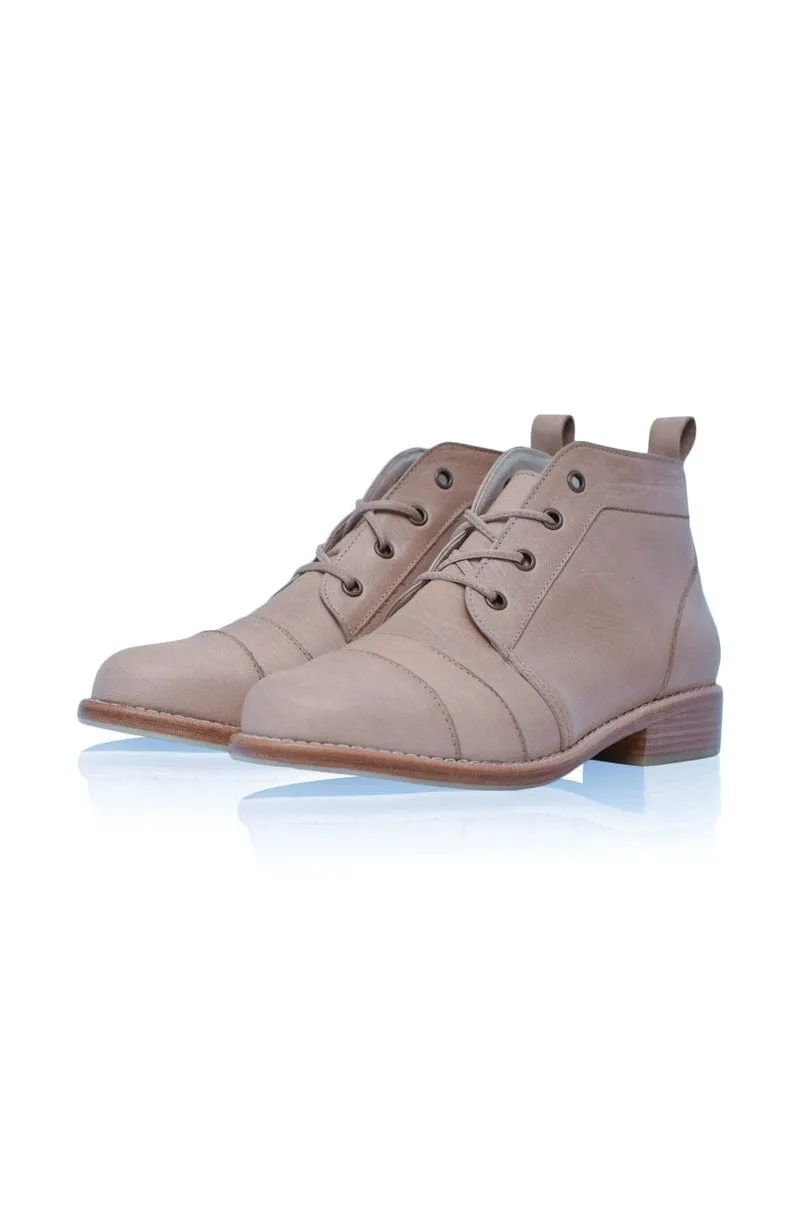 Passage Lace Up Boots in Vintage Beige
