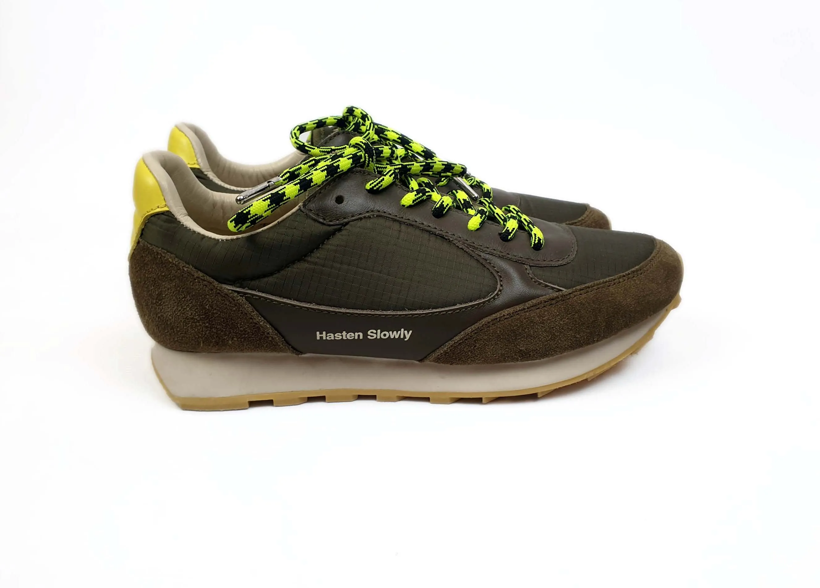 Radical yes olive green yes bananas retro sneaker size 39