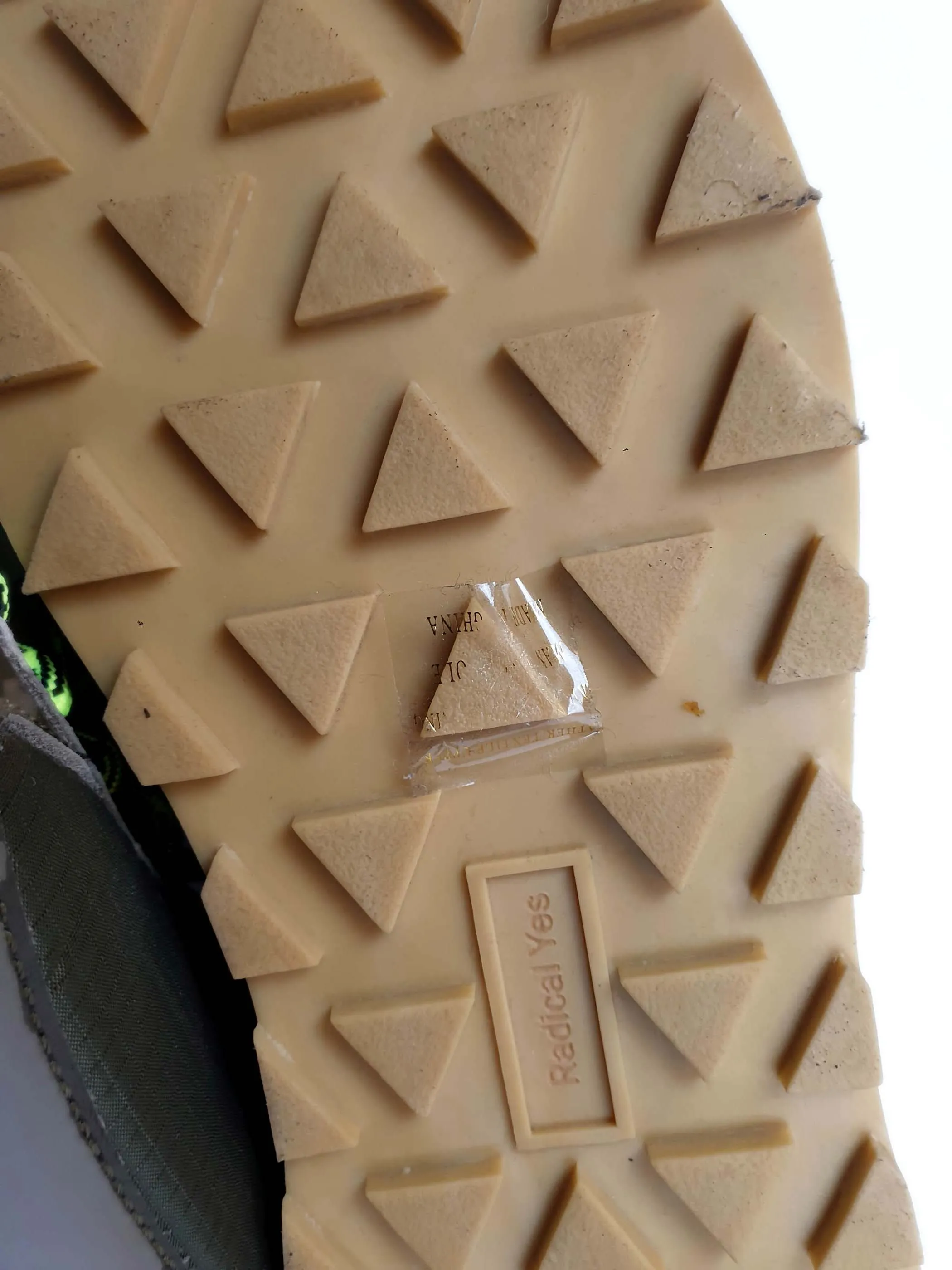Radical yes olive green yes bananas retro sneaker size 39