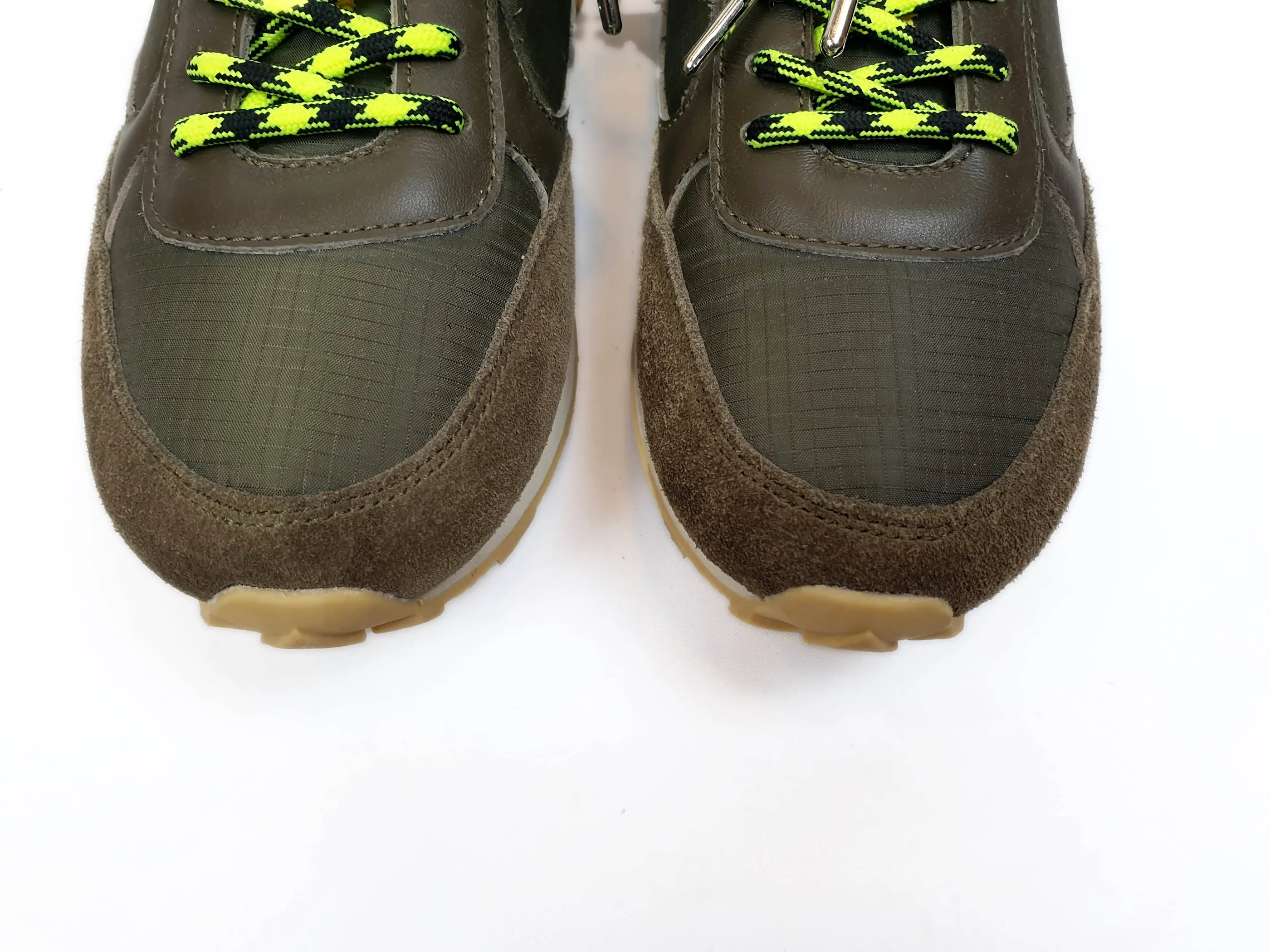 Radical yes olive green yes bananas retro sneaker size 39
