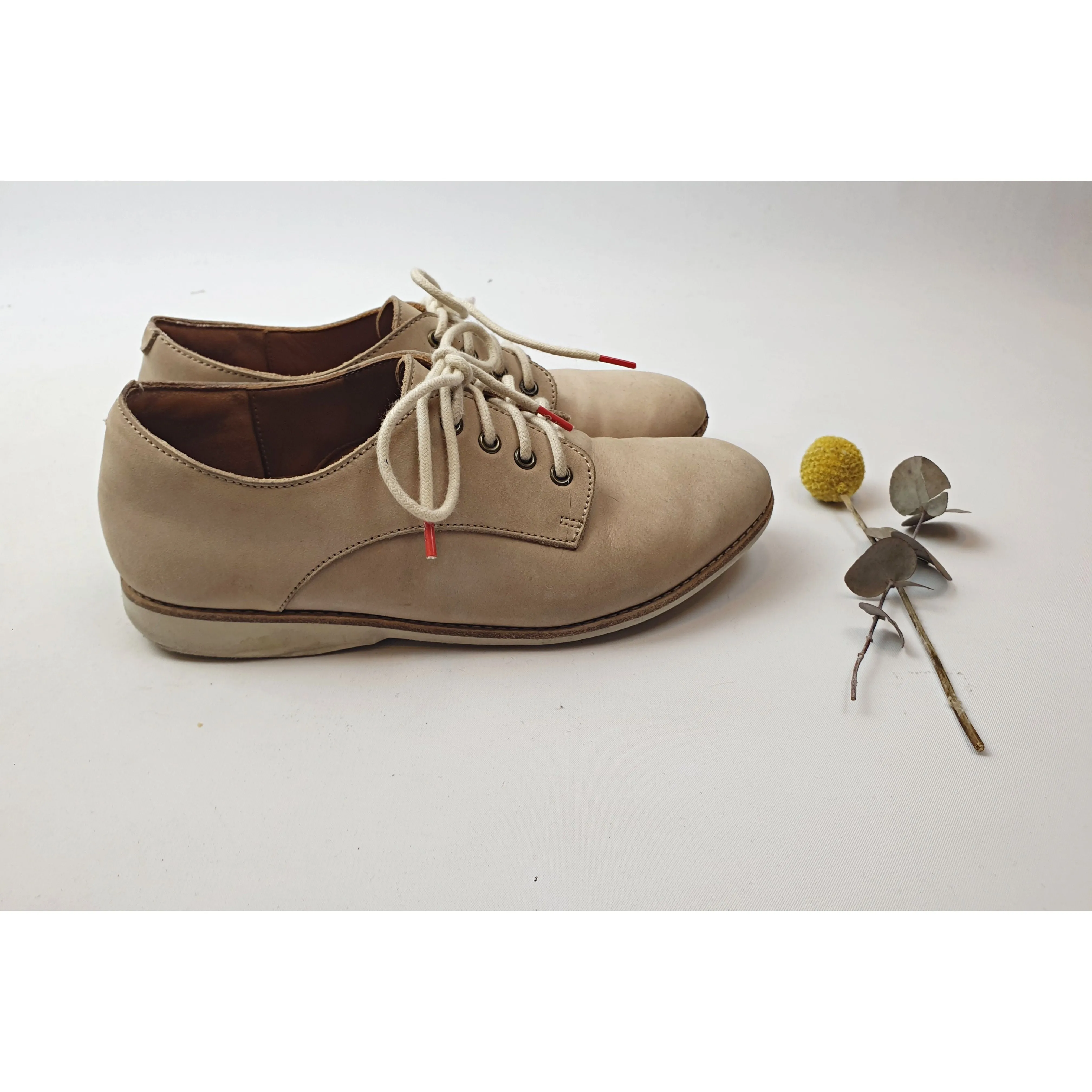 Rollie light tan neubuck leather laceup shoes size 36