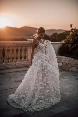 Romantic Spaghetti Straps A-line Lace Wedding Dress with handmade Flower OK1011
