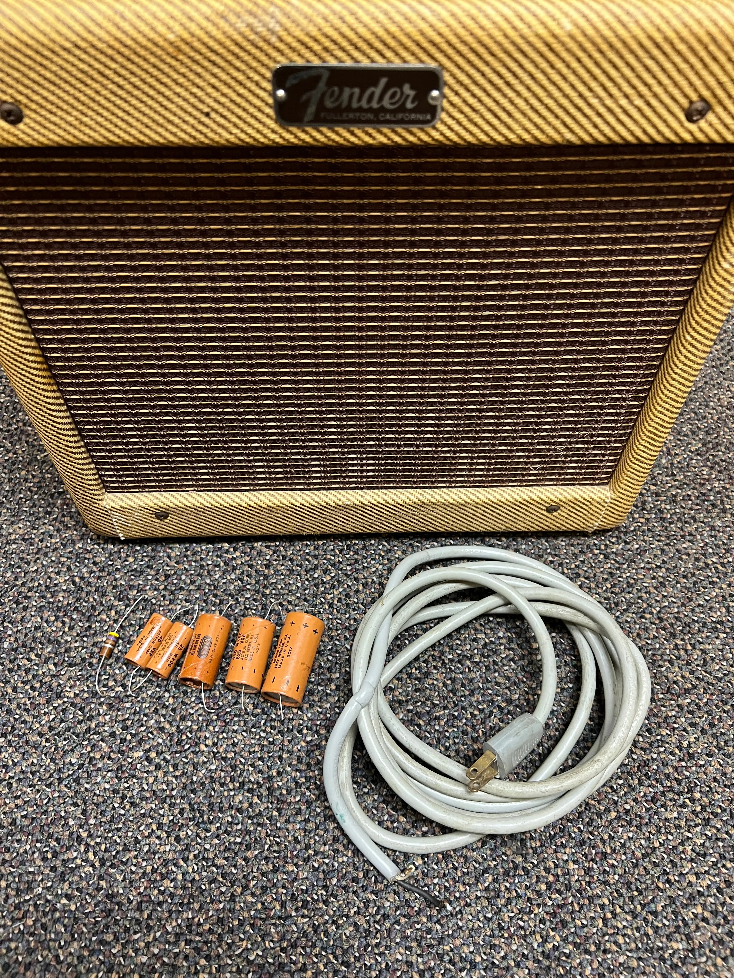 SOLD - Fender Champ 5F1 Tweed 1961