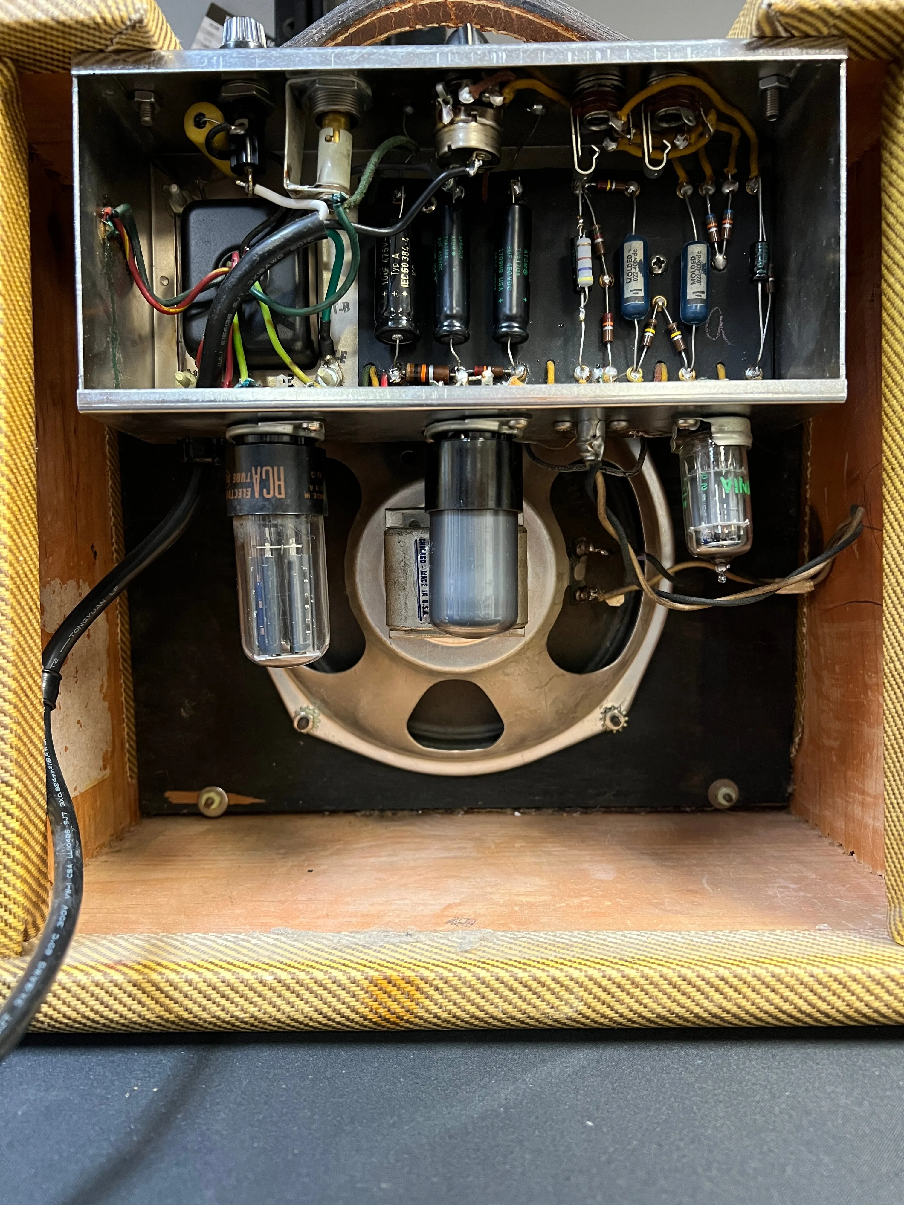 SOLD - Fender Champ 5F1 Tweed 1961