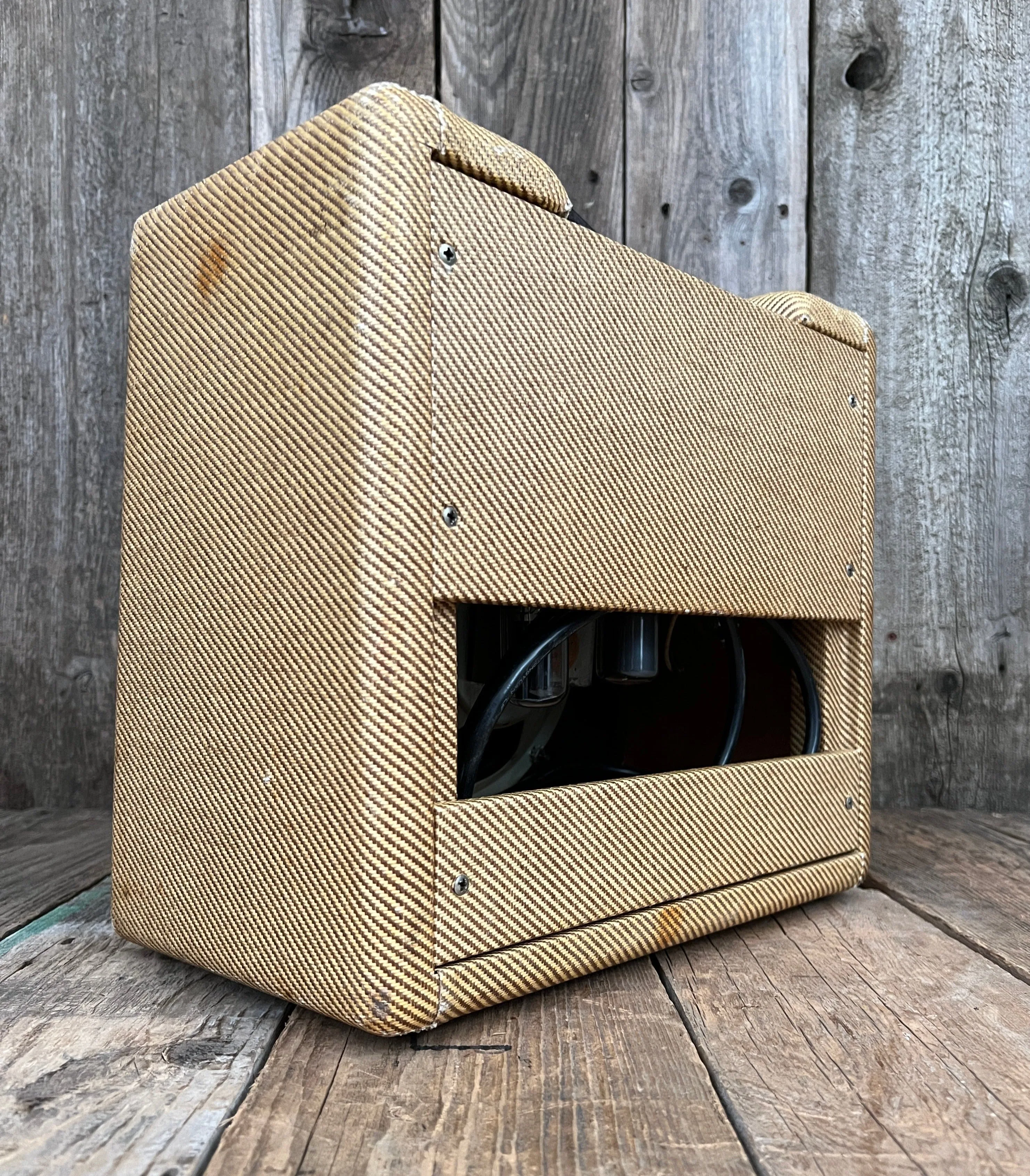 SOLD - Fender Champ 5F1 Tweed 1961