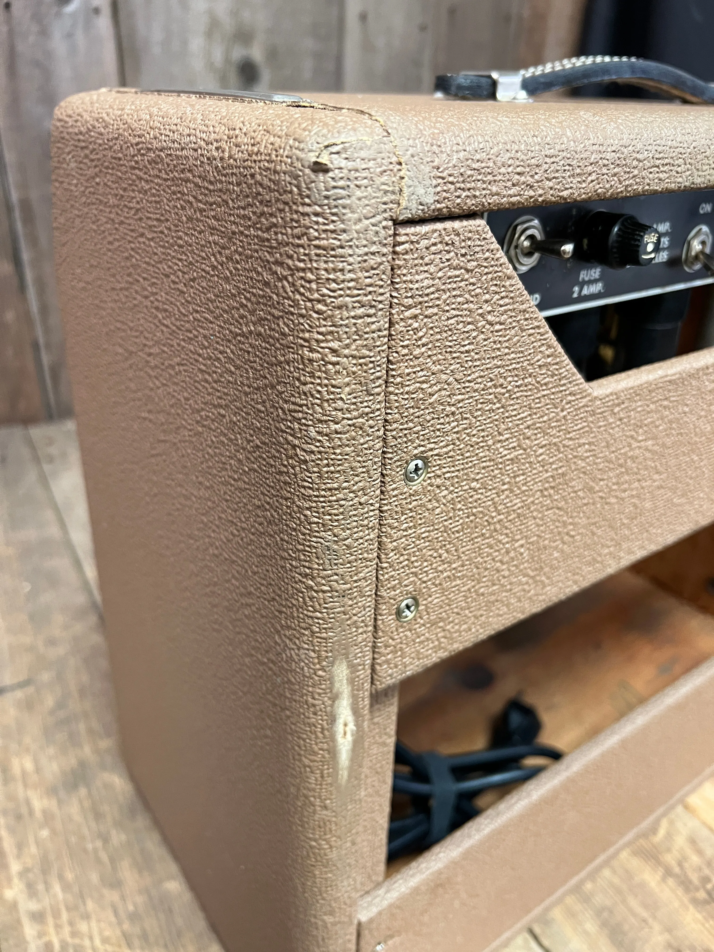 SOLD - Fender Princeton 6G2 1962 Brown Tolex