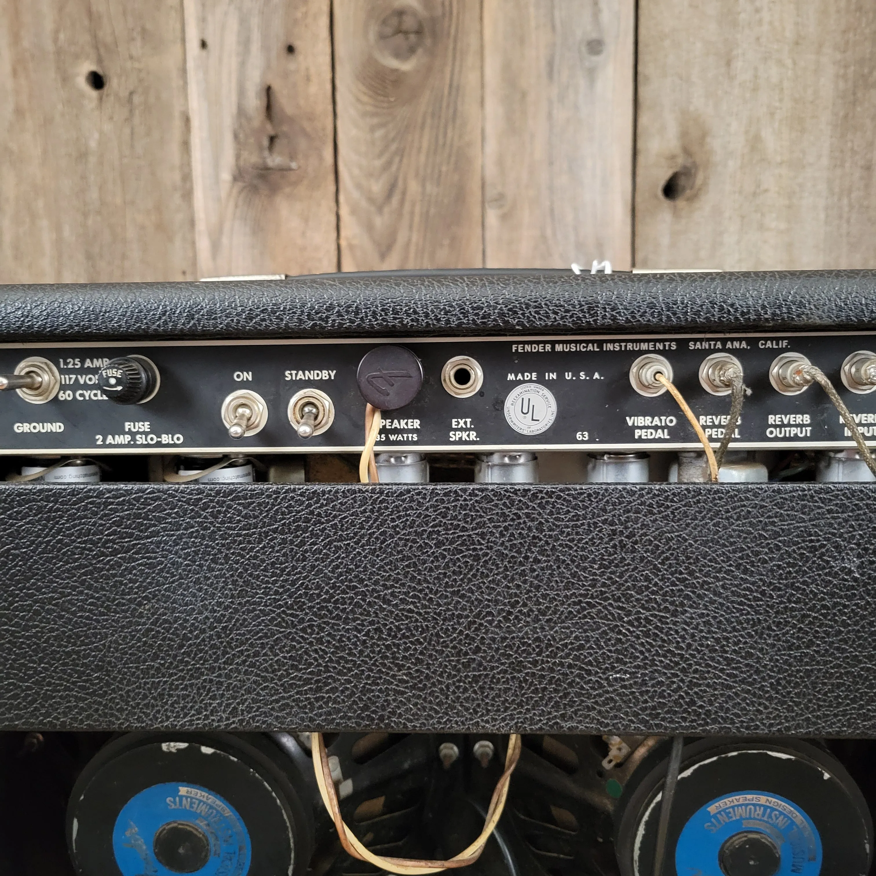 SOLD - Fender Vibrolux Reverb Vintage Guitar Amplifier 1970