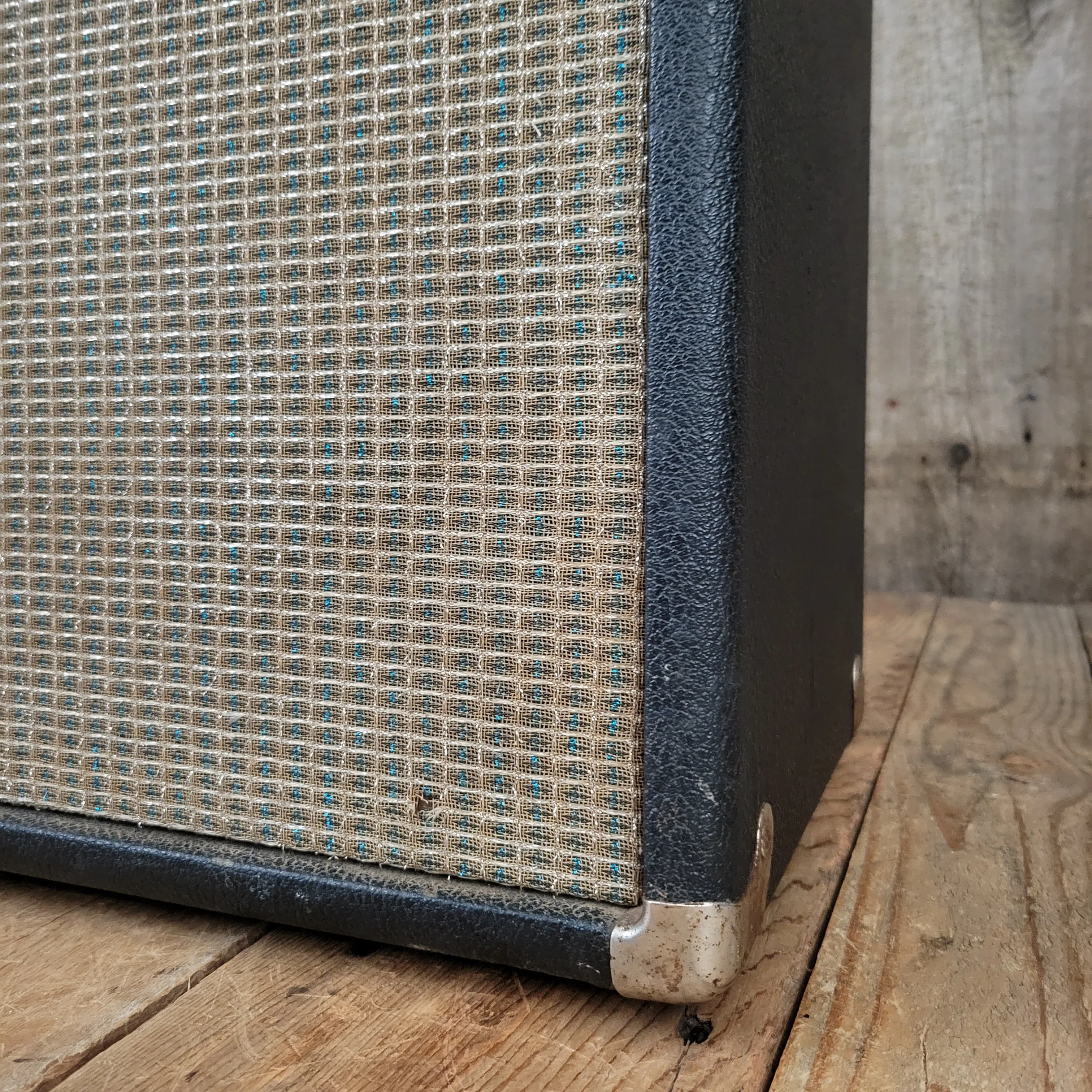 SOLD - Fender Vibrolux Reverb Vintage Guitar Amplifier 1970