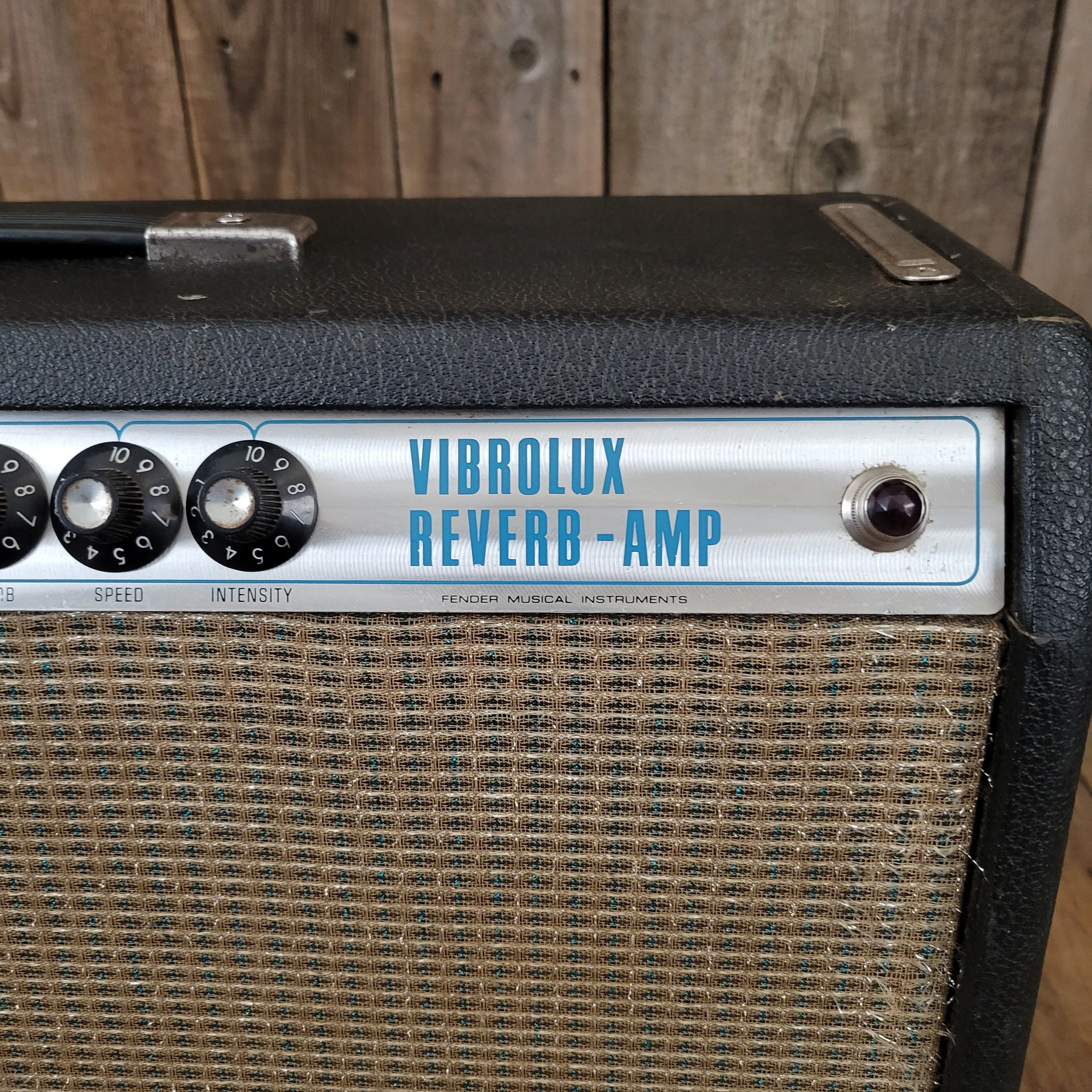 SOLD - Fender Vibrolux Reverb Vintage Guitar Amplifier 1970