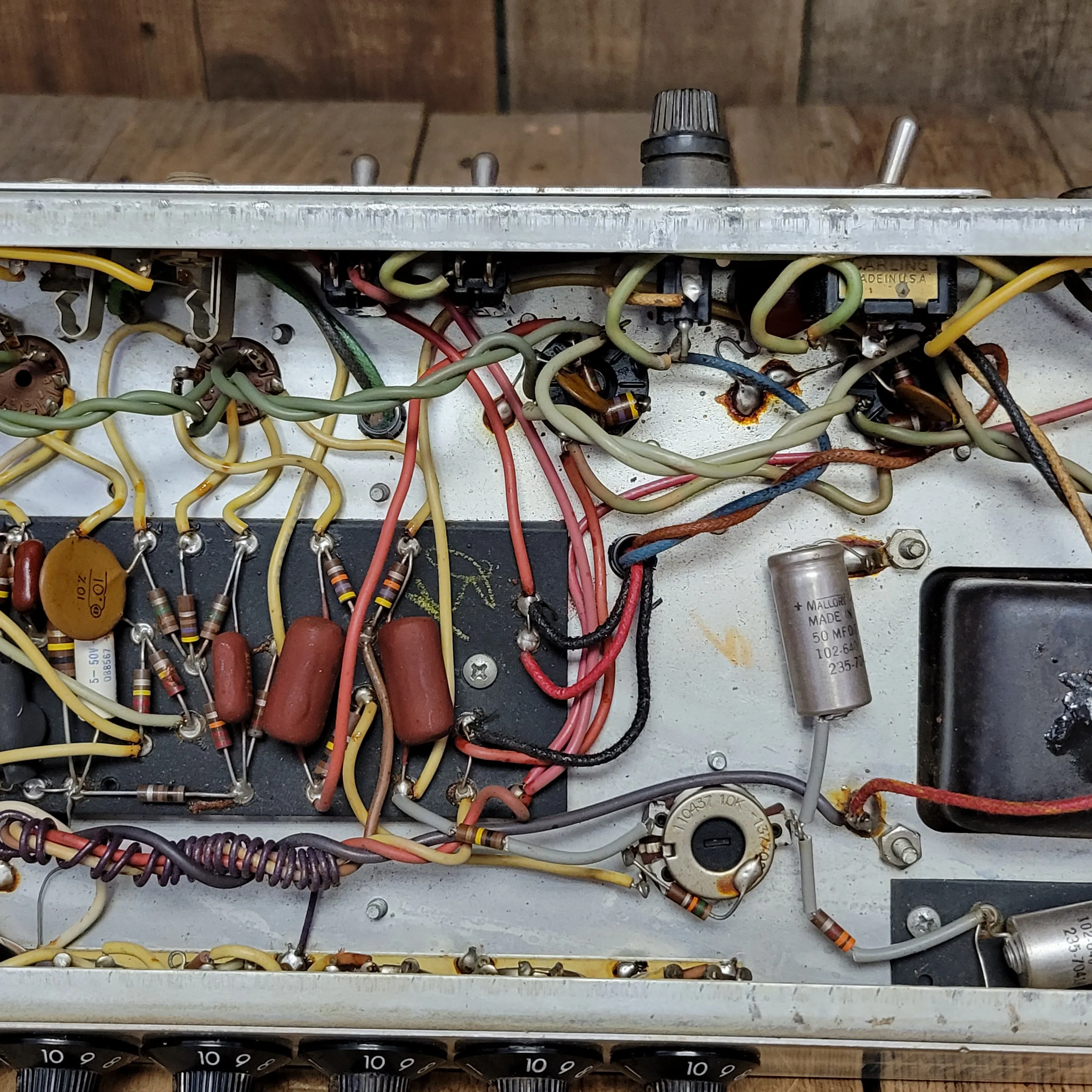SOLD - Fender Vibrolux Reverb Vintage Guitar Amplifier 1970