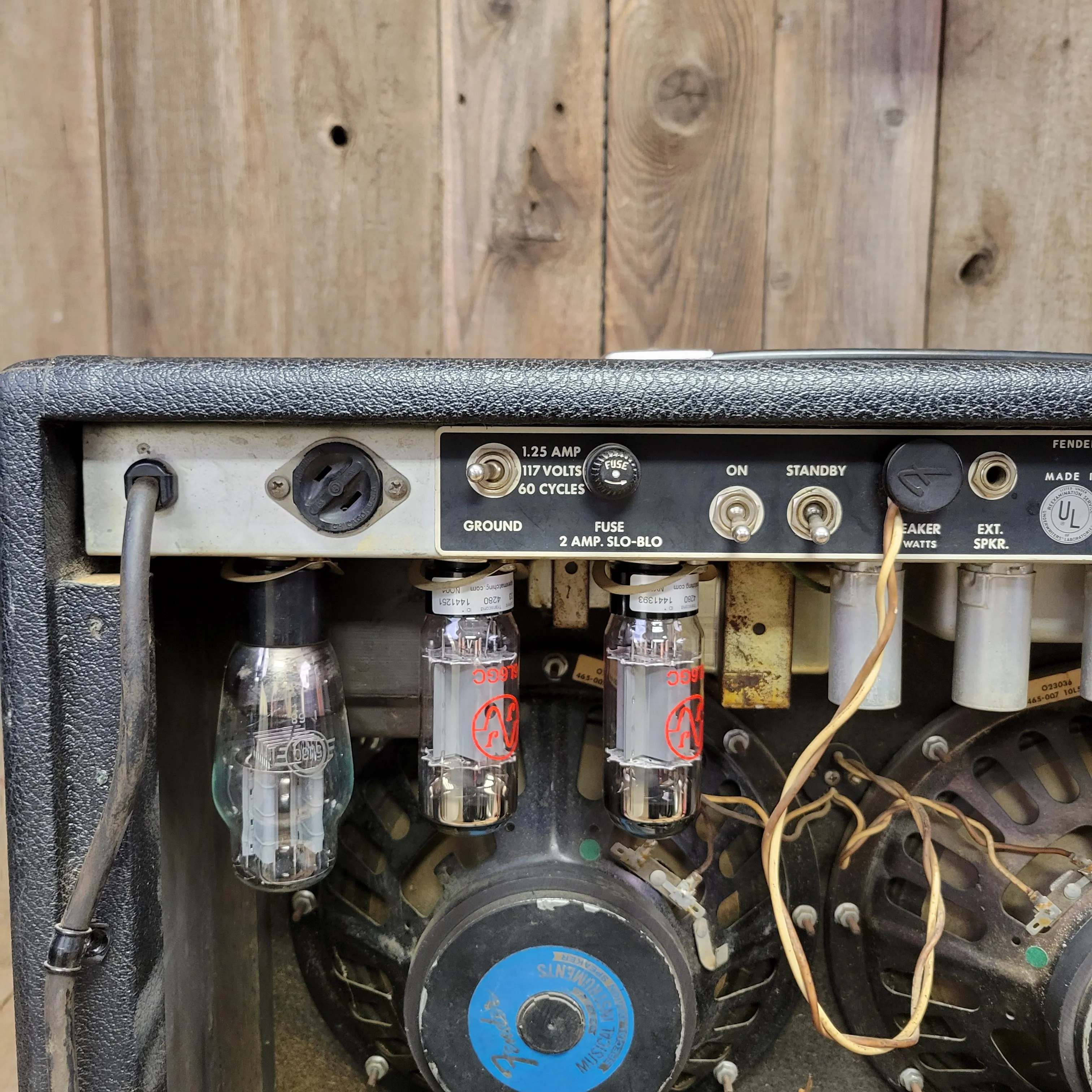 SOLD - Fender Vibrolux Reverb Vintage Guitar Amplifier 1970
