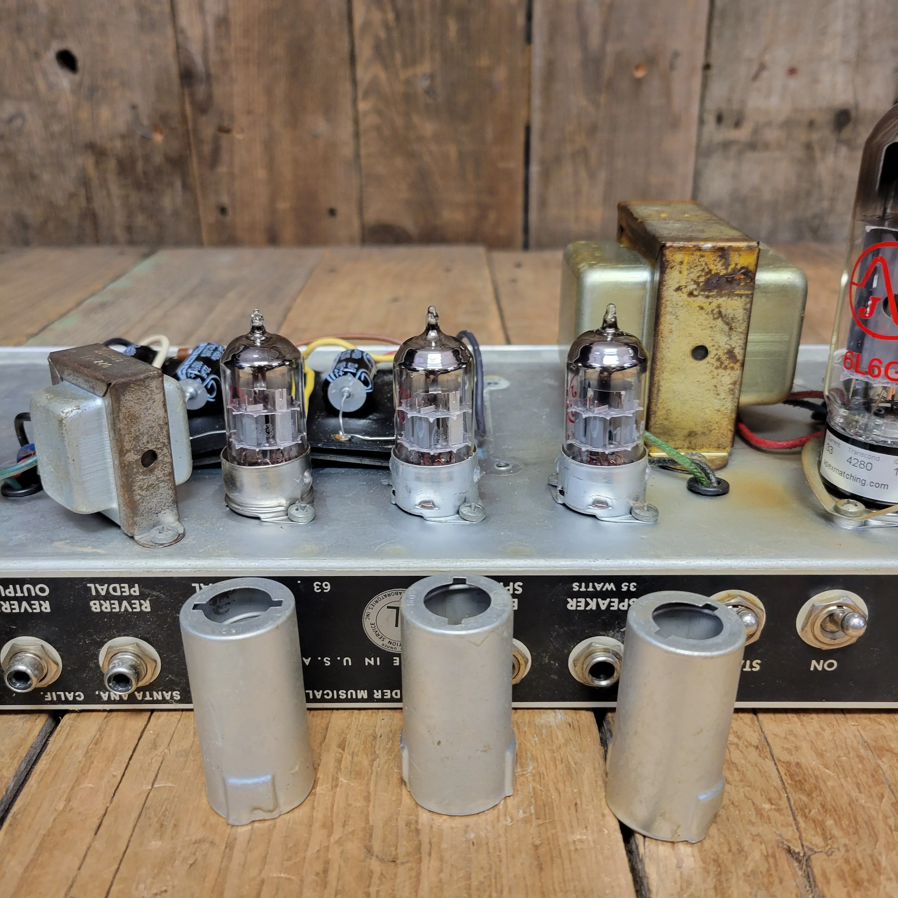 SOLD - Fender Vibrolux Reverb Vintage Guitar Amplifier 1970