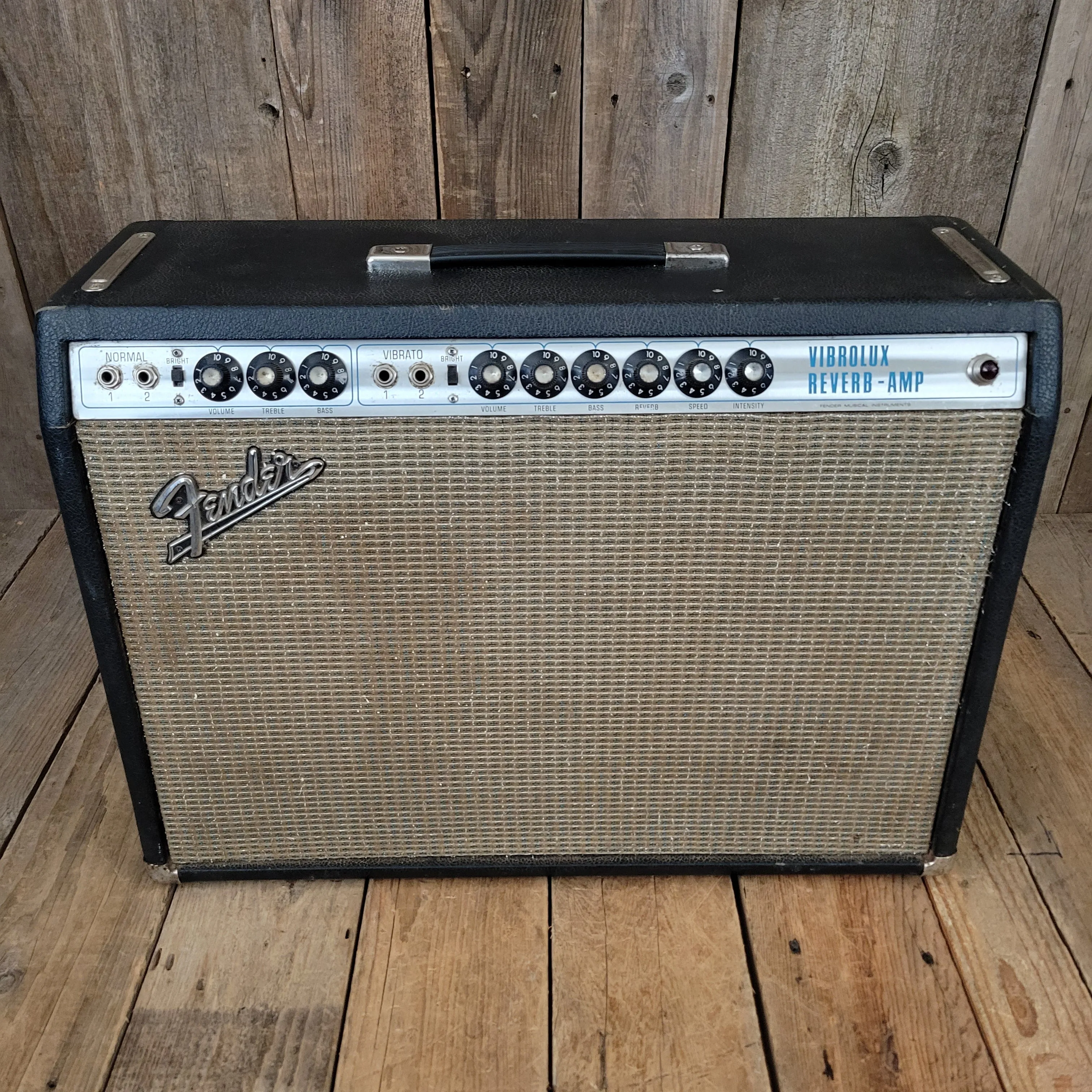SOLD - Fender Vibrolux Reverb Vintage Guitar Amplifier 1970