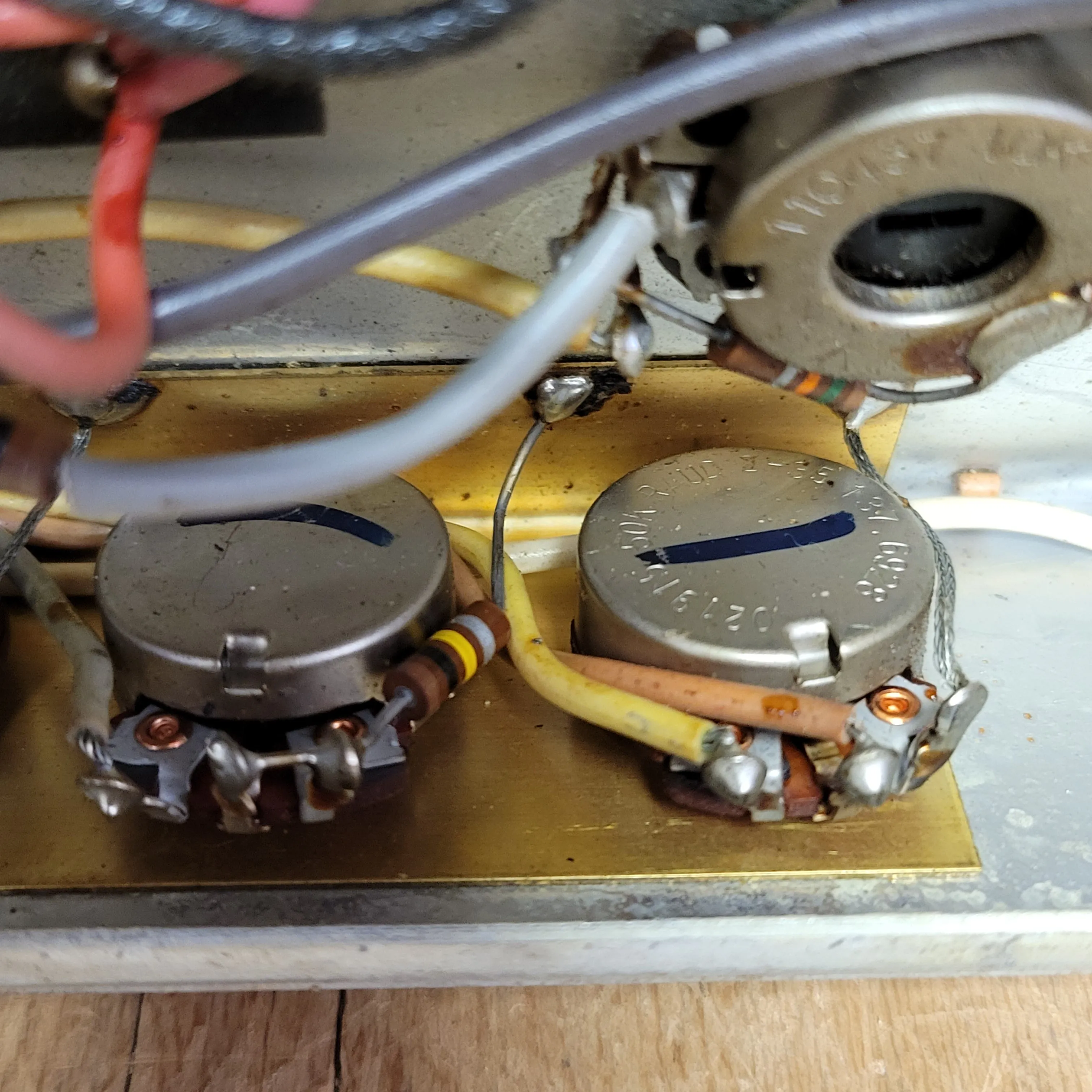 SOLD - Fender Vibrolux Reverb Vintage Guitar Amplifier 1970