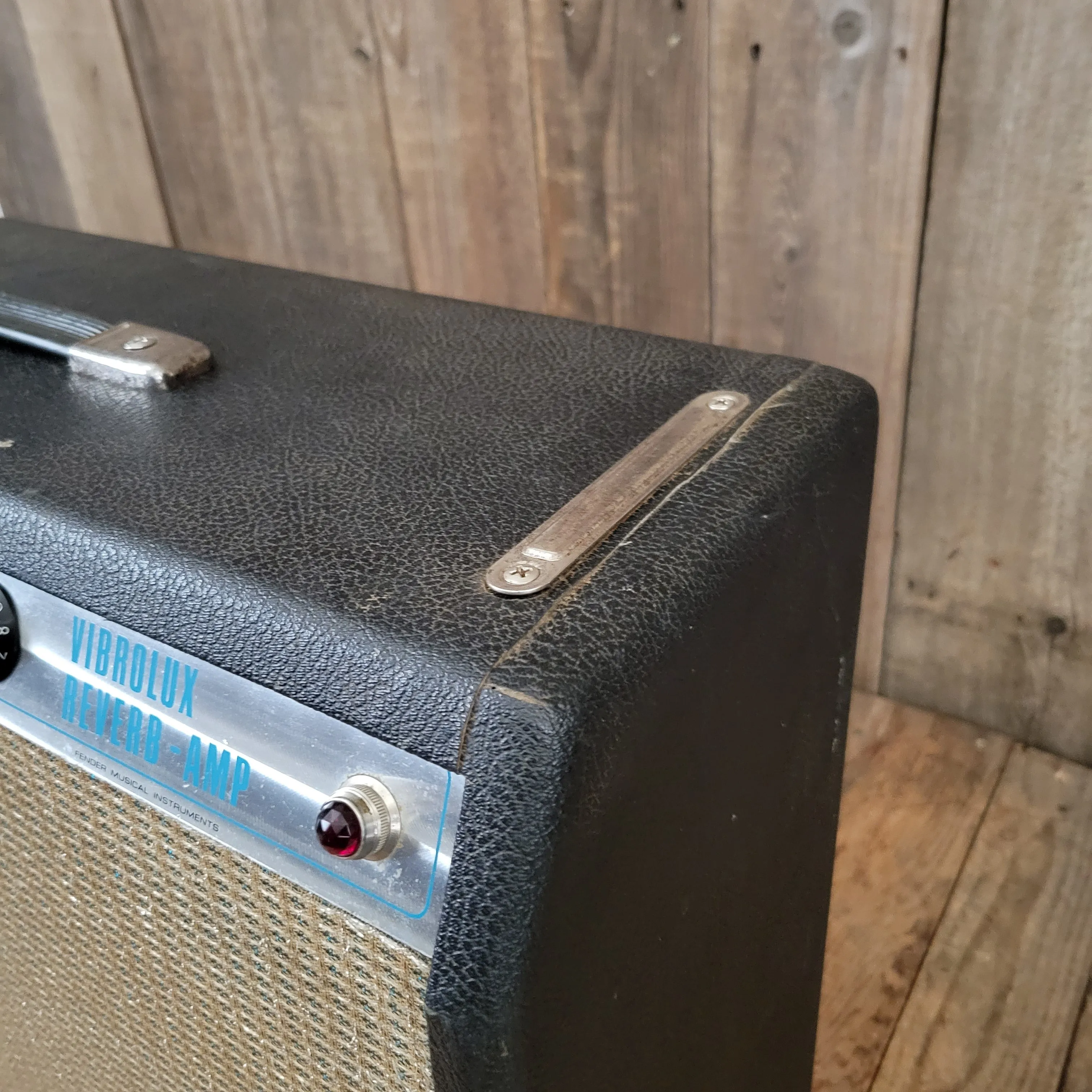 SOLD - Fender Vibrolux Reverb Vintage Guitar Amplifier 1970