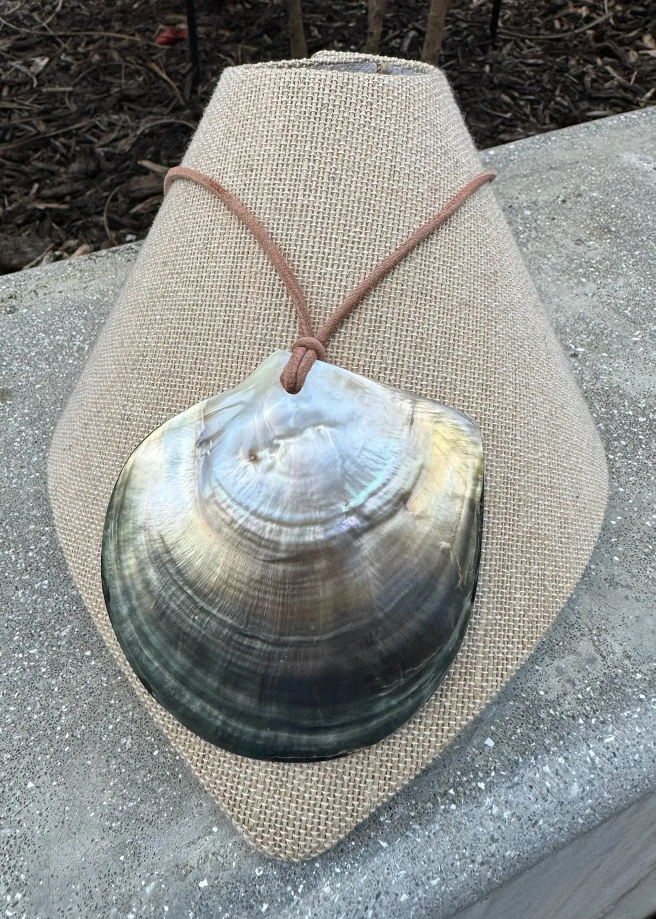 Sole MOP Leather Necklace